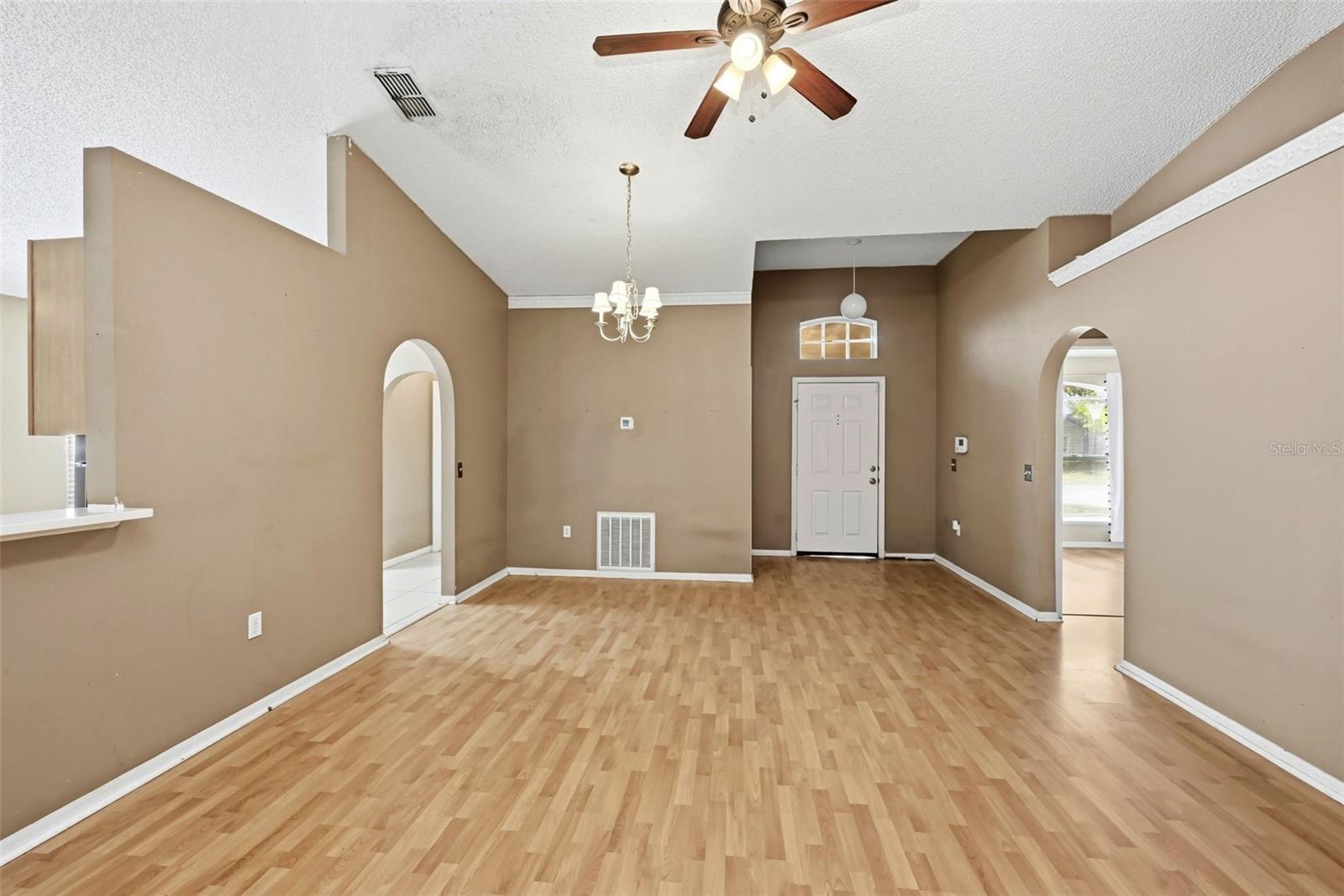 PLEASANT GARDENS 49 40 - Residential Lease