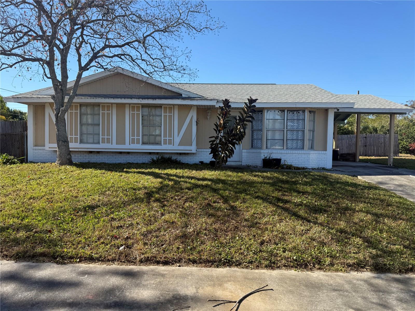 750 NE HAMPTON DRIVE