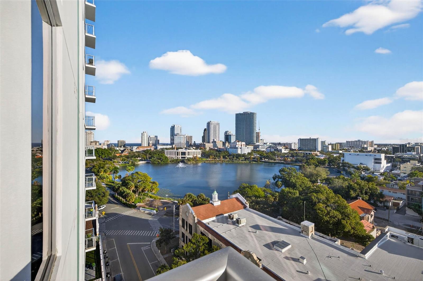 REFLECTION CONDO - Residential