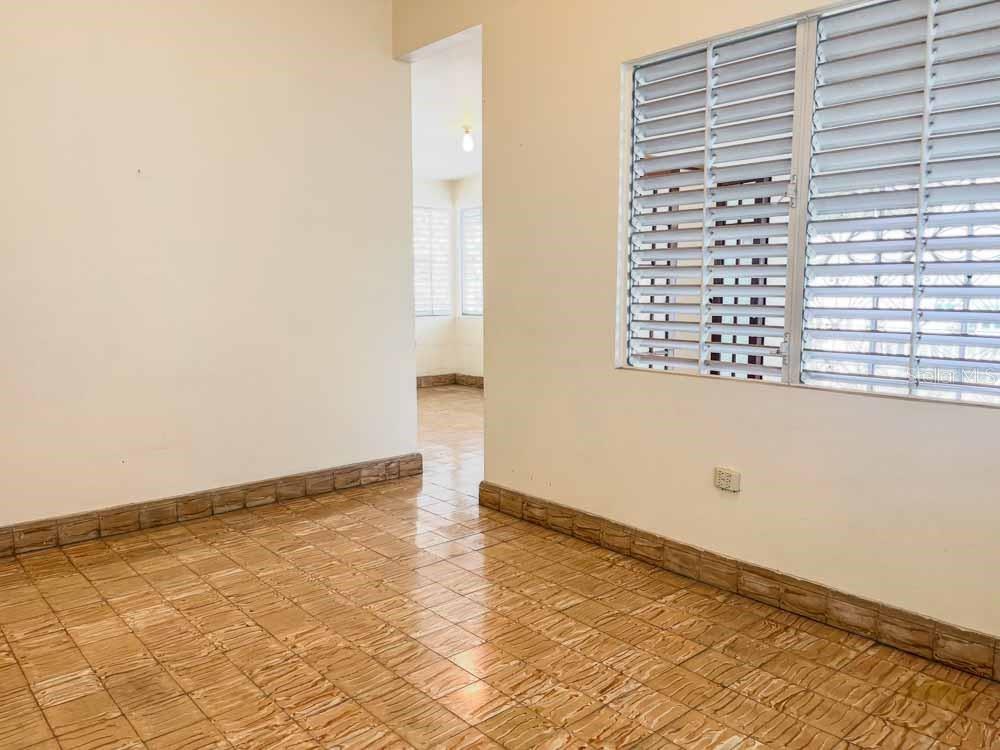 214 Los Flamboyanes HYDE PARK