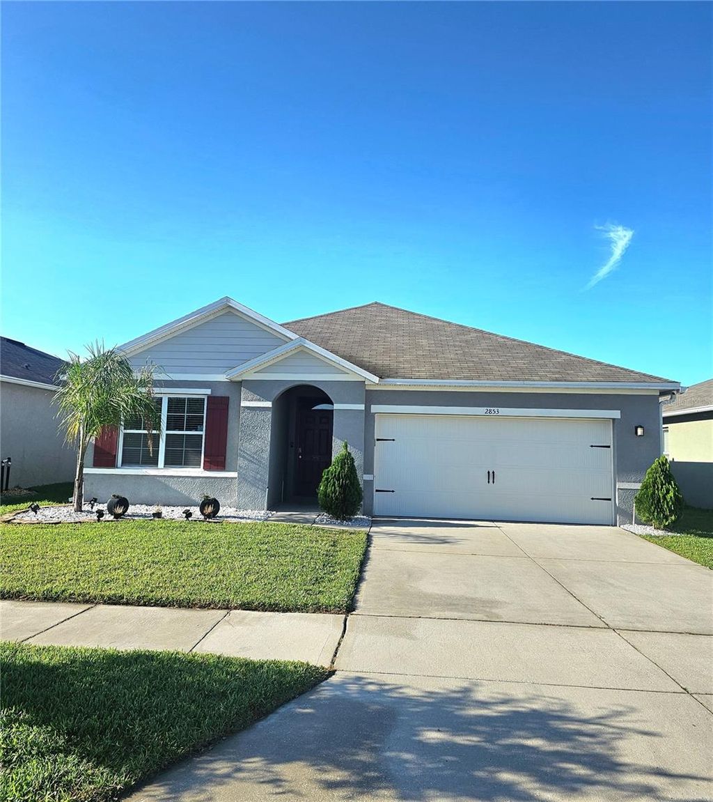Photo of 2853 Grandbury Grove Rd, Lakeland, FL 33811 (MLS # S5147667)