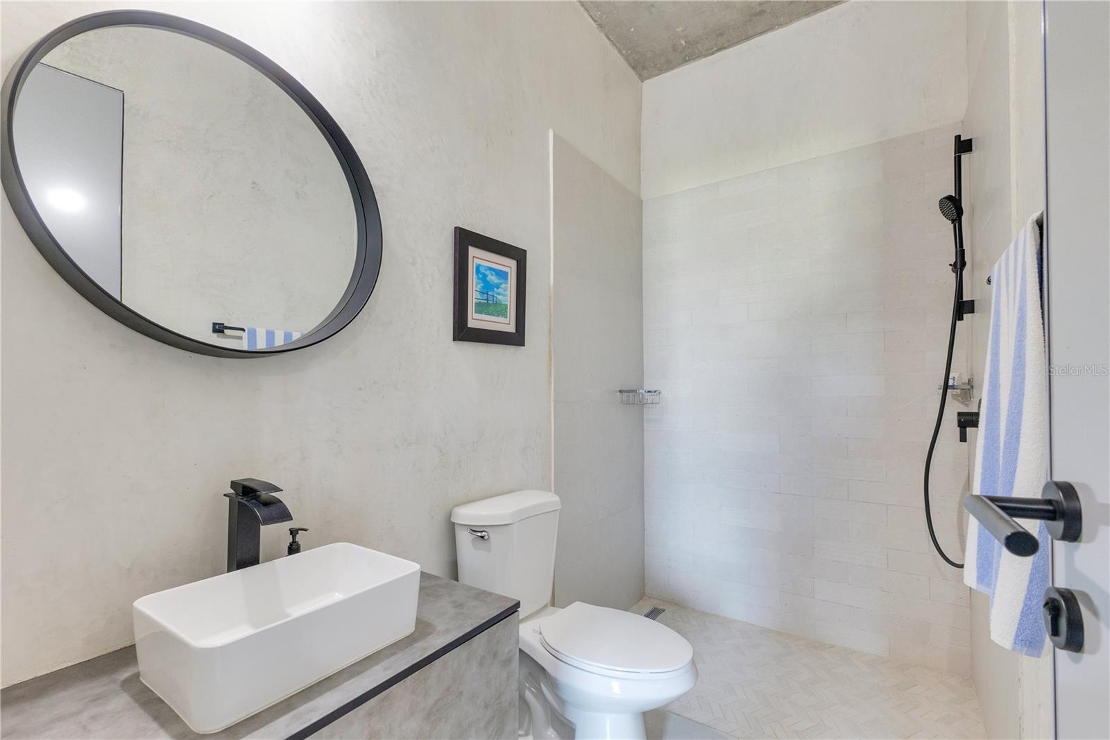 SURFSIDE - Residential