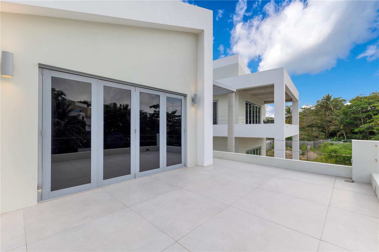 SURFSIDE - Residential