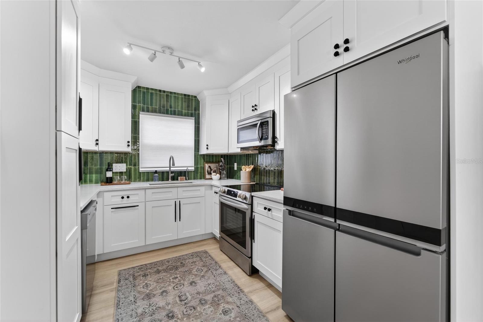 LAKEWOOD ESTATES SEC D - Residential