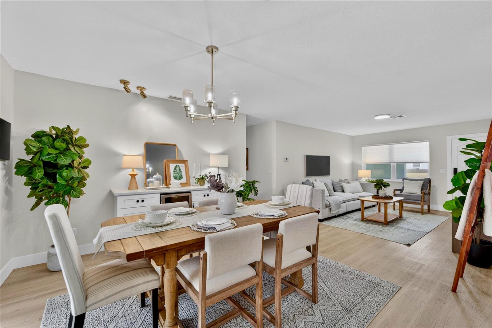 LAKEWOOD ESTATES SEC D - Residential