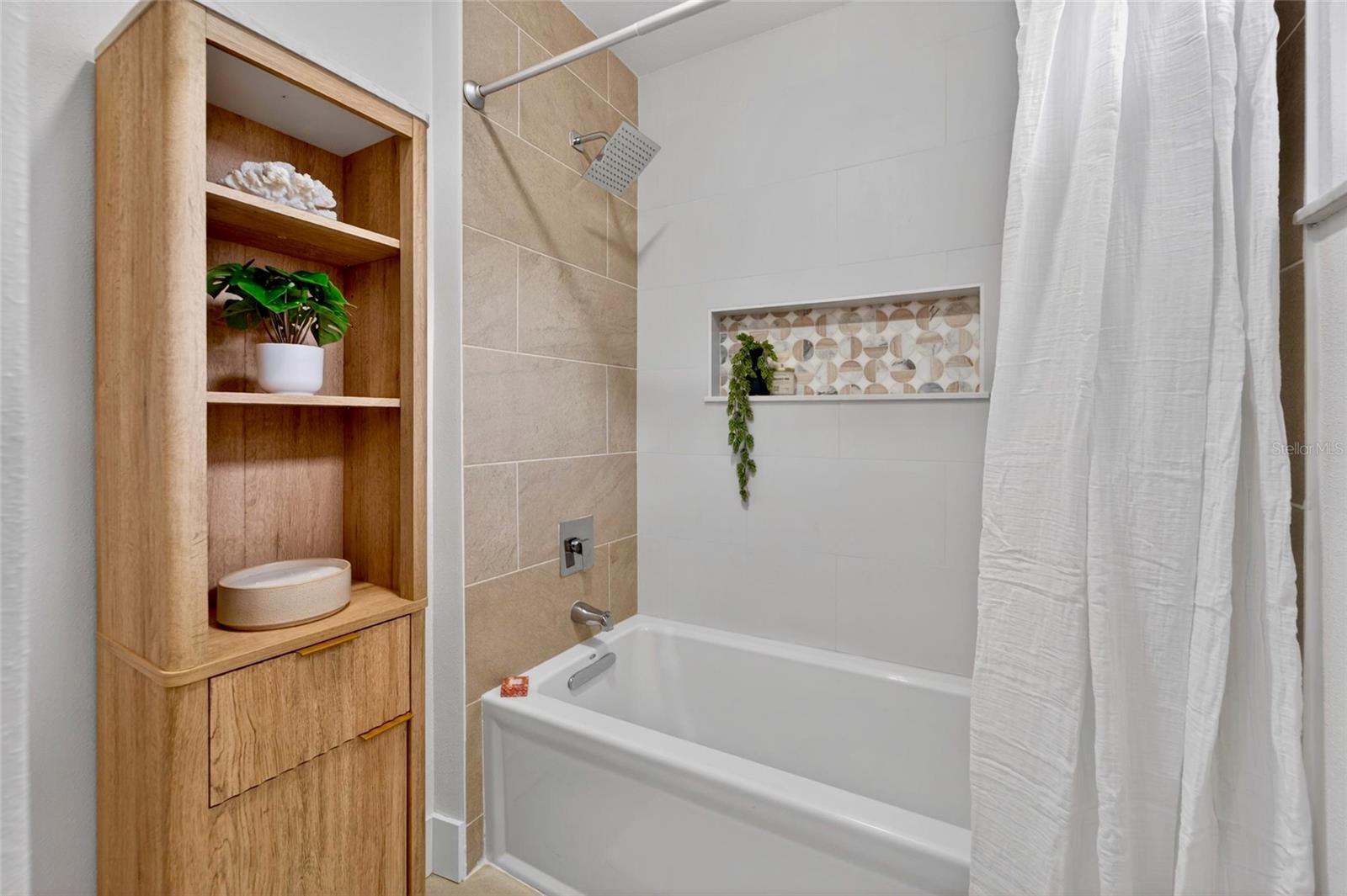 LAKEWOOD ESTATES SEC D - Residential