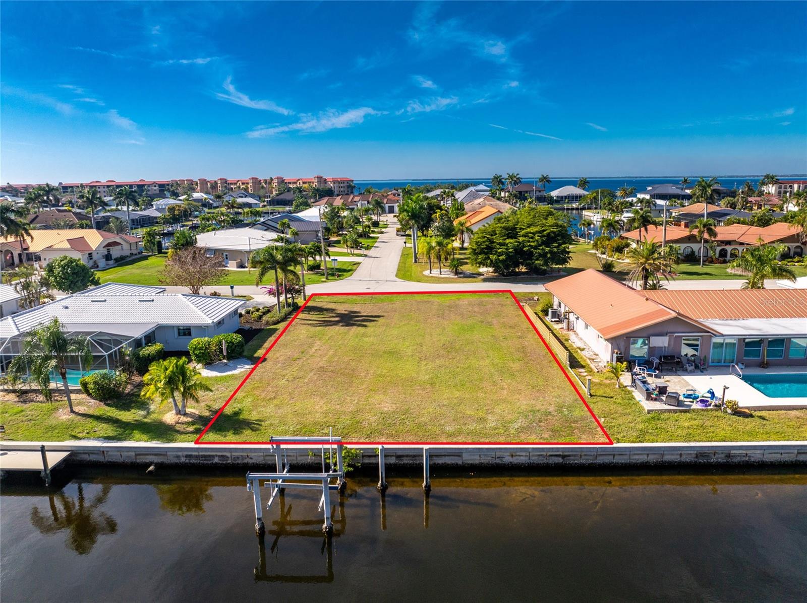 PUNTA GORDA ISLES SEC 03 - Land