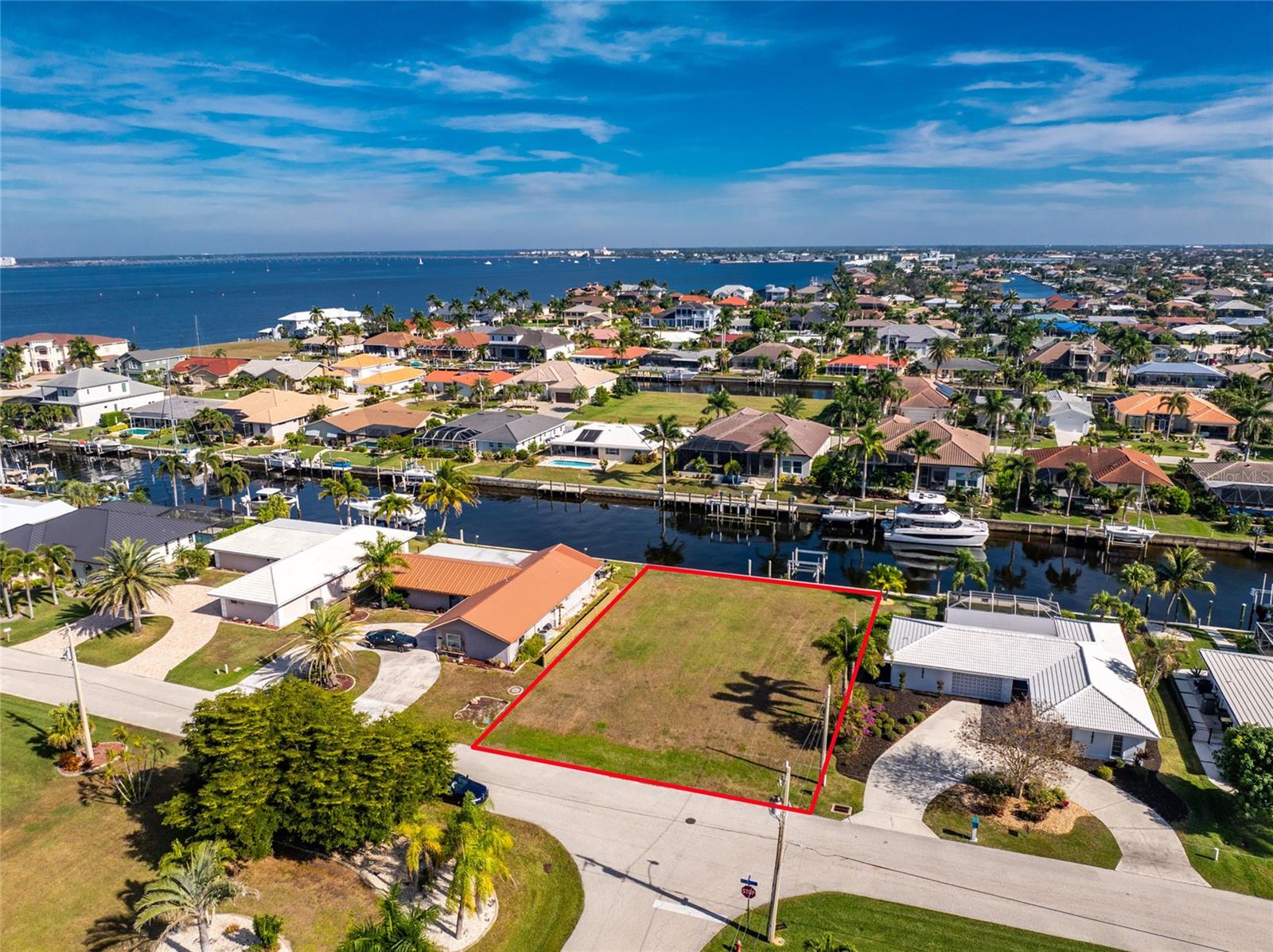 PUNTA GORDA ISLES SEC 03 - Land