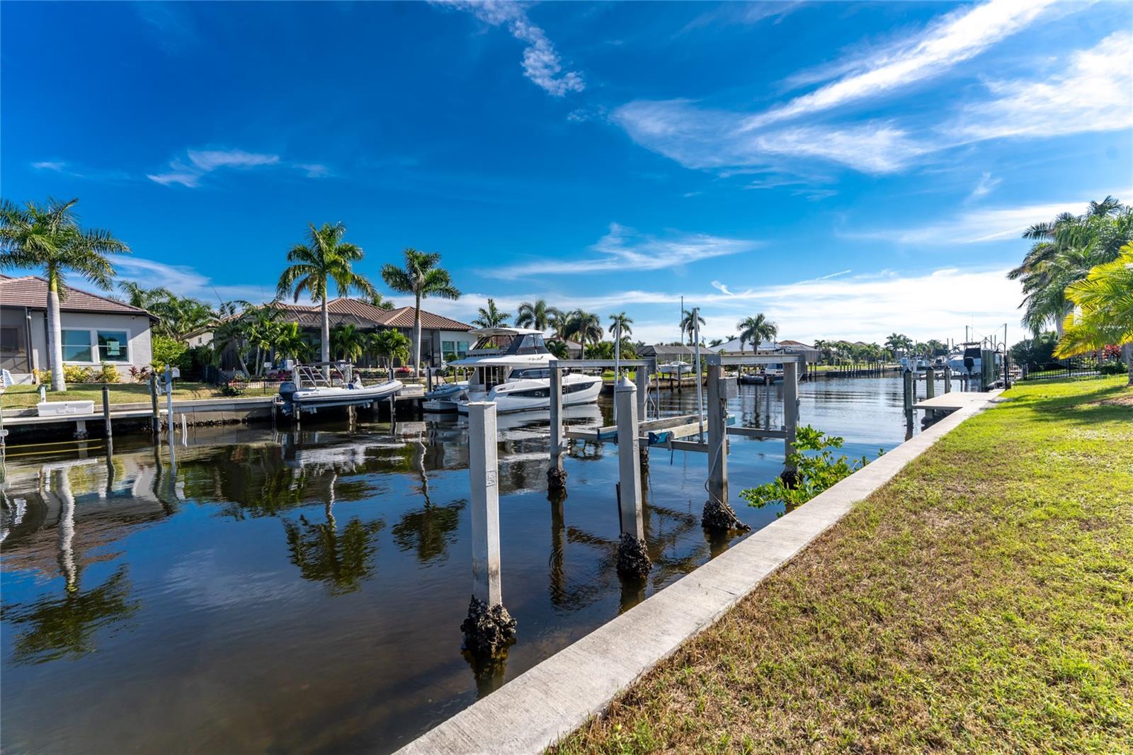 PUNTA GORDA ISLES SEC 03 - Land