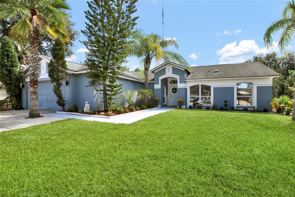 Photo of 10516 Juliano Drive, Riverview, FL 33569 (MLS # TB8465688)