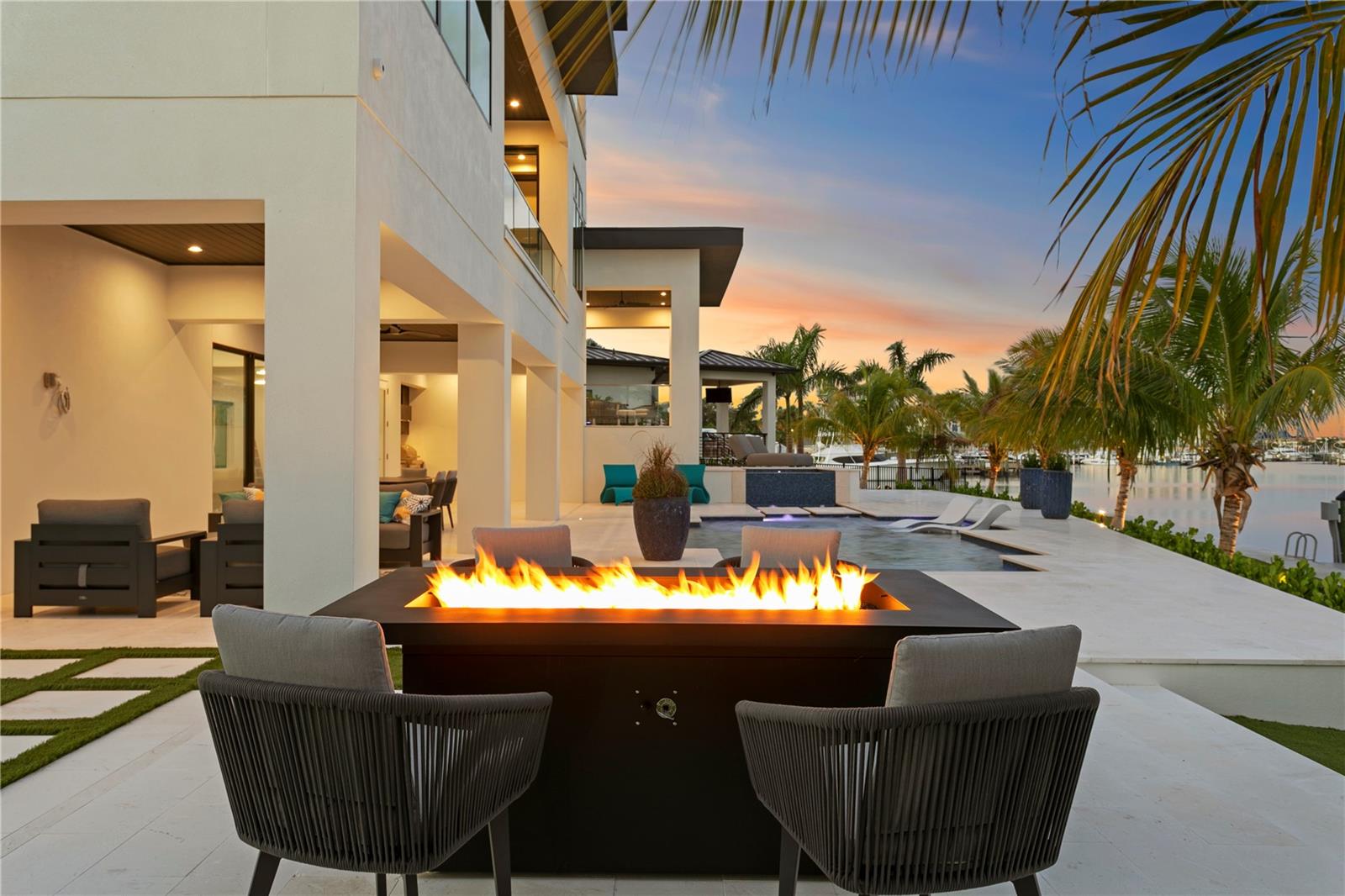 TIERRA VERDE UNIT 1 4TH REP - Residential