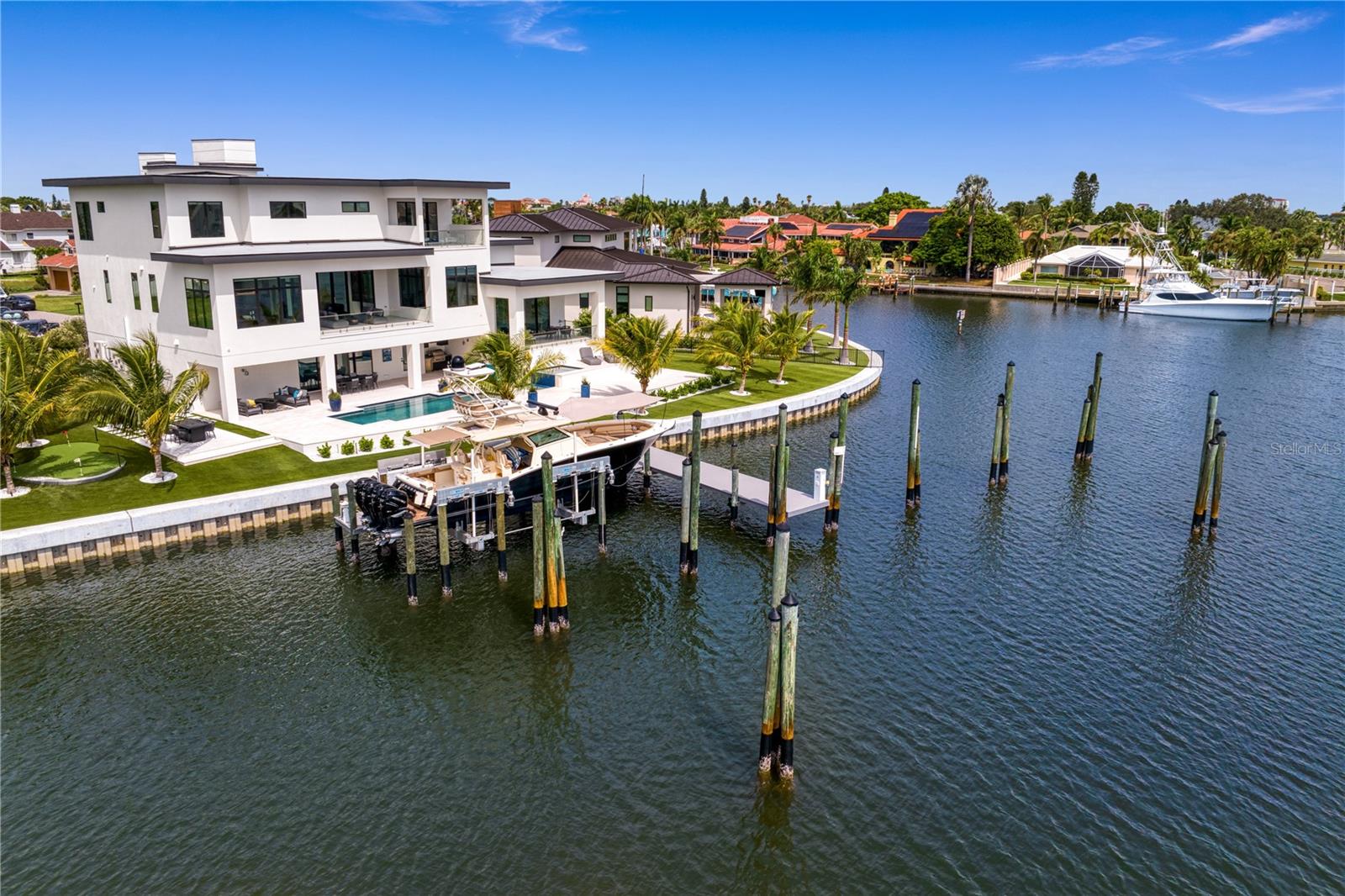 TIERRA VERDE UNIT 1 4TH REP - Residential