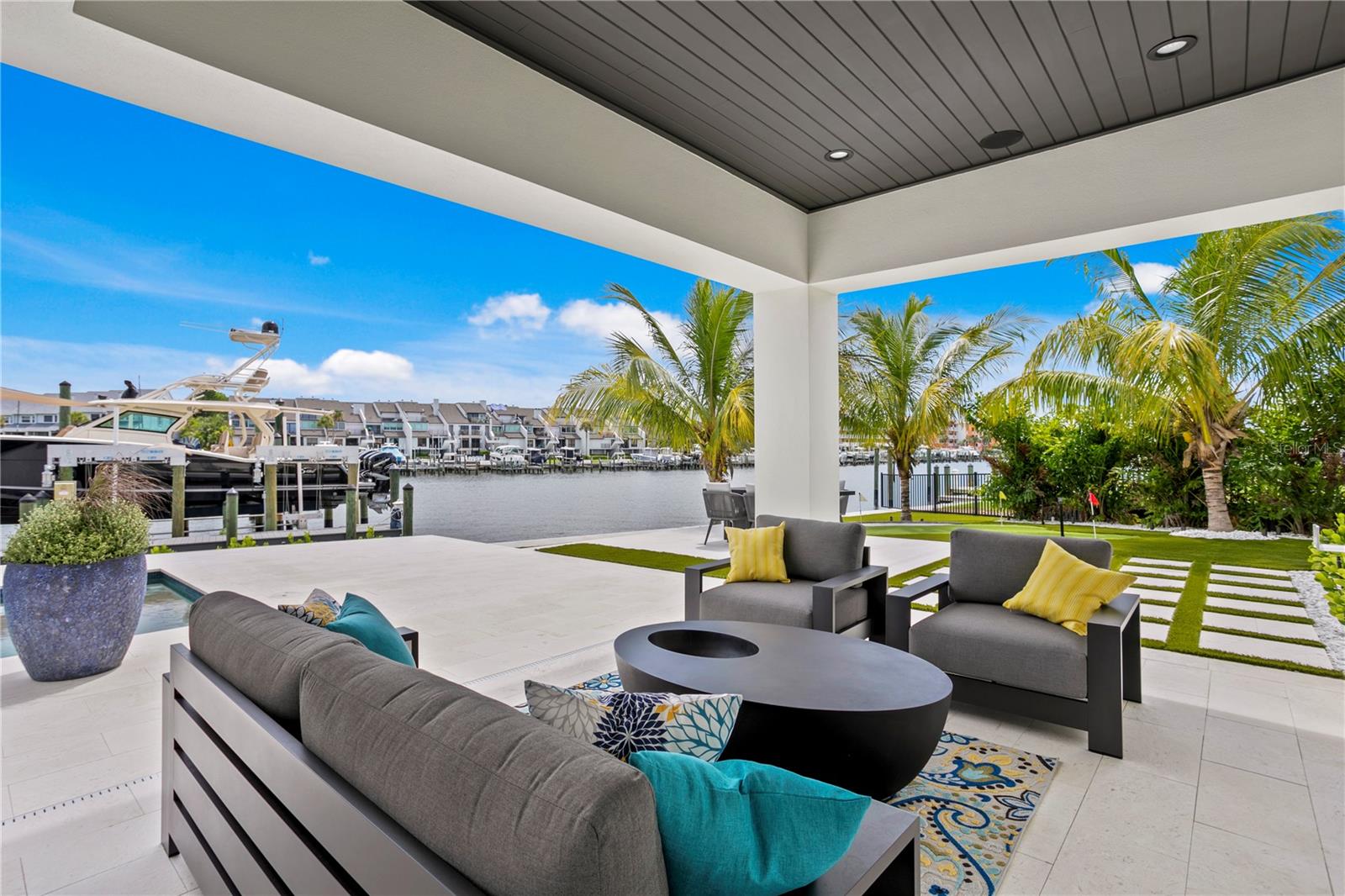 TIERRA VERDE UNIT 1 4TH REP - Residential
