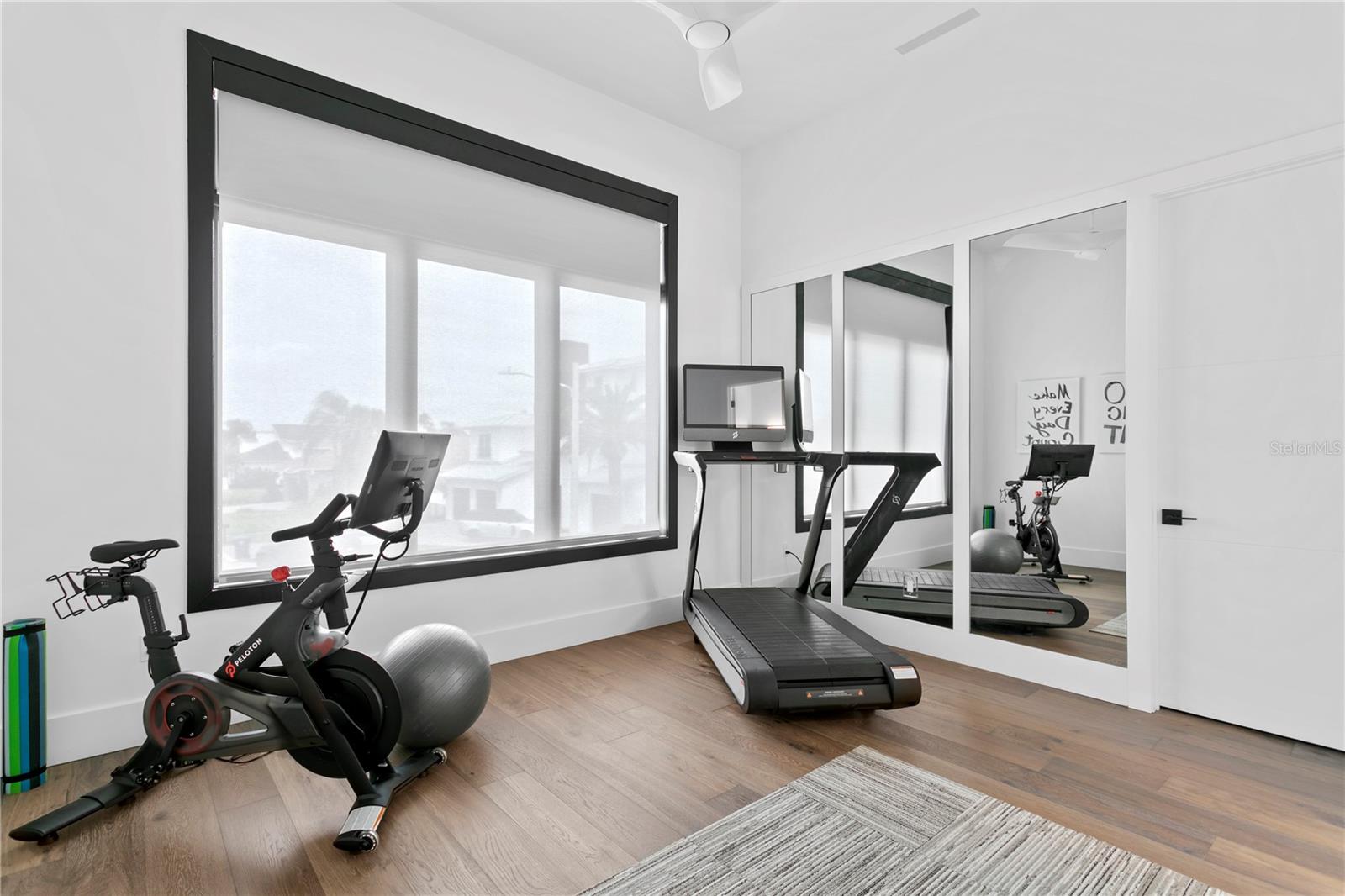 TIERRA VERDE UNIT 1 4TH REP - Residential
