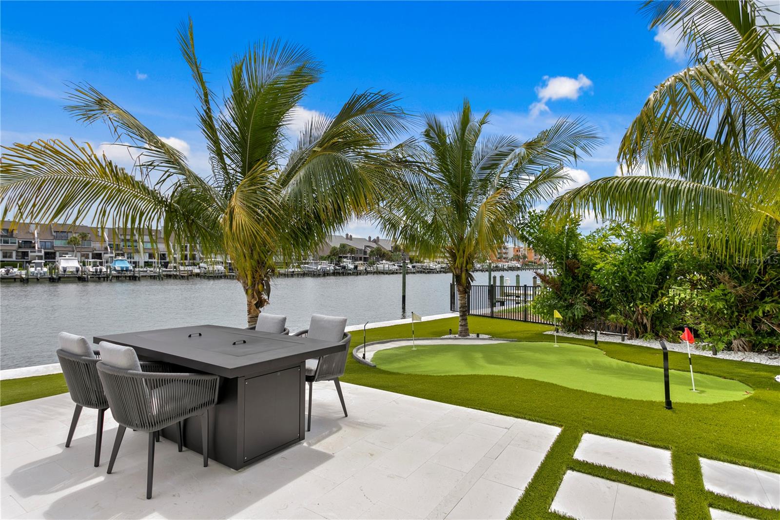 TIERRA VERDE UNIT 1 4TH REP - Residential