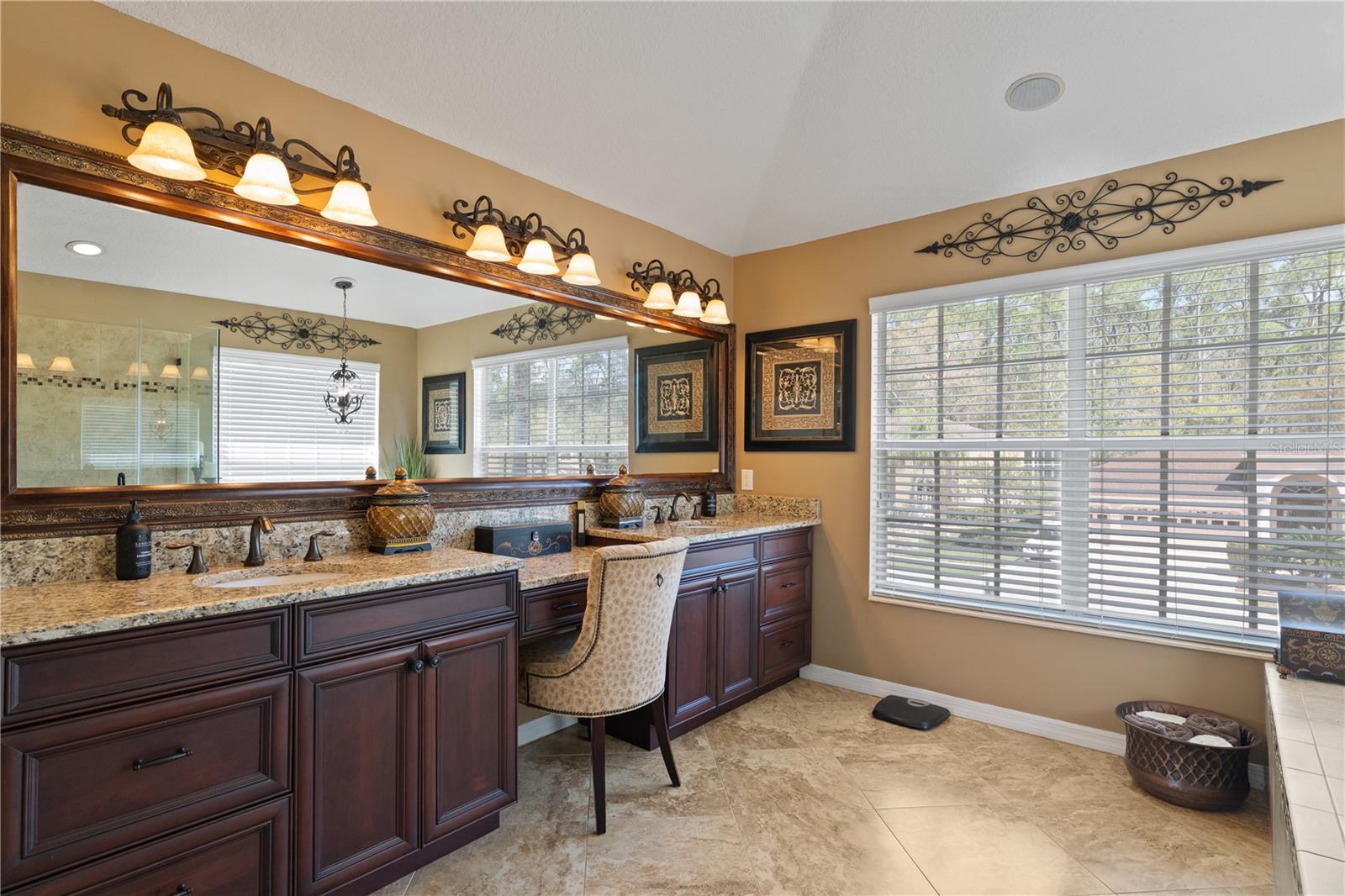 DEVONSHIRE AT RIDGEM - Residential