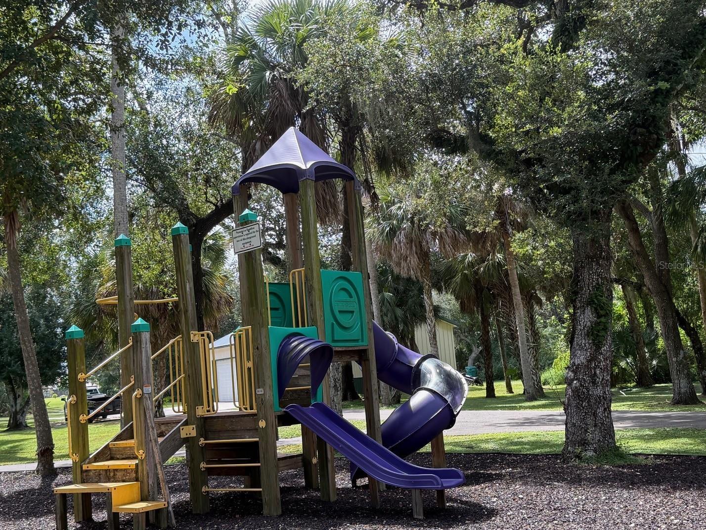 PUNTA GORDA ISLES SEC 21 - Land