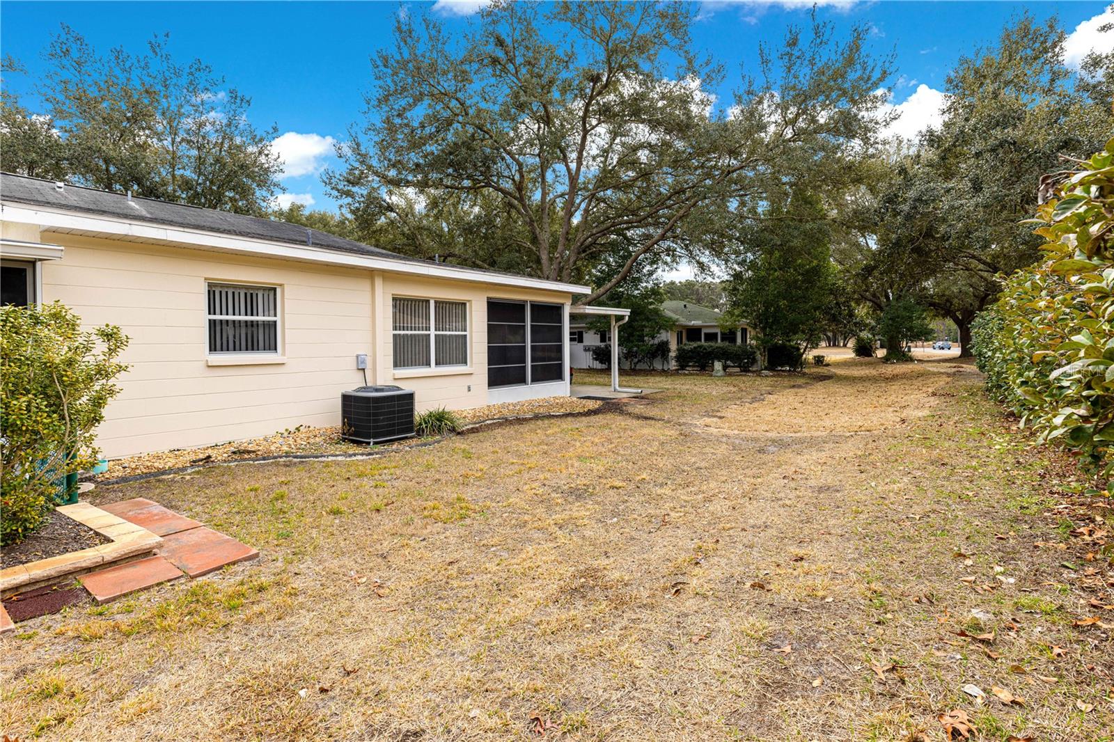 ON TOP OF THE WORLD - Residential