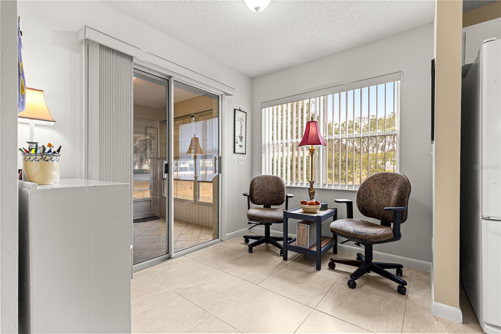 ON TOP OF THE WORLD - Residential