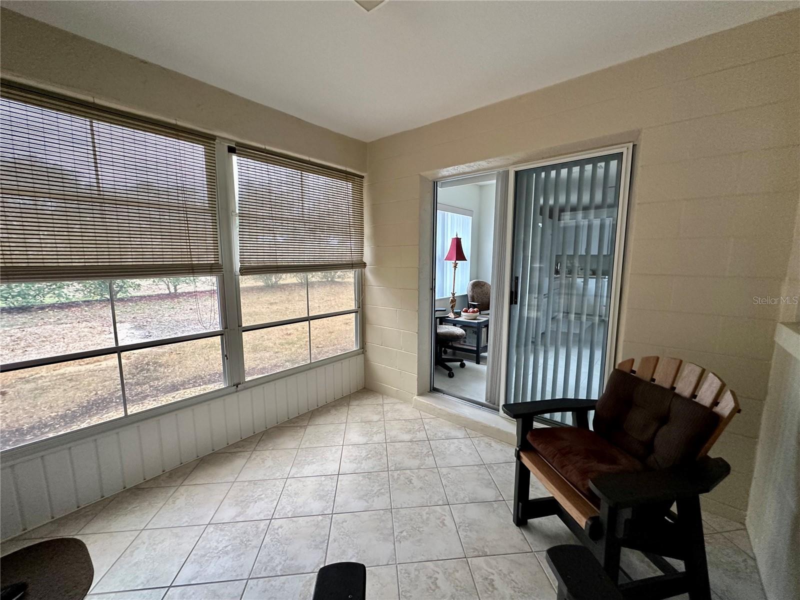 ON TOP OF THE WORLD - Residential