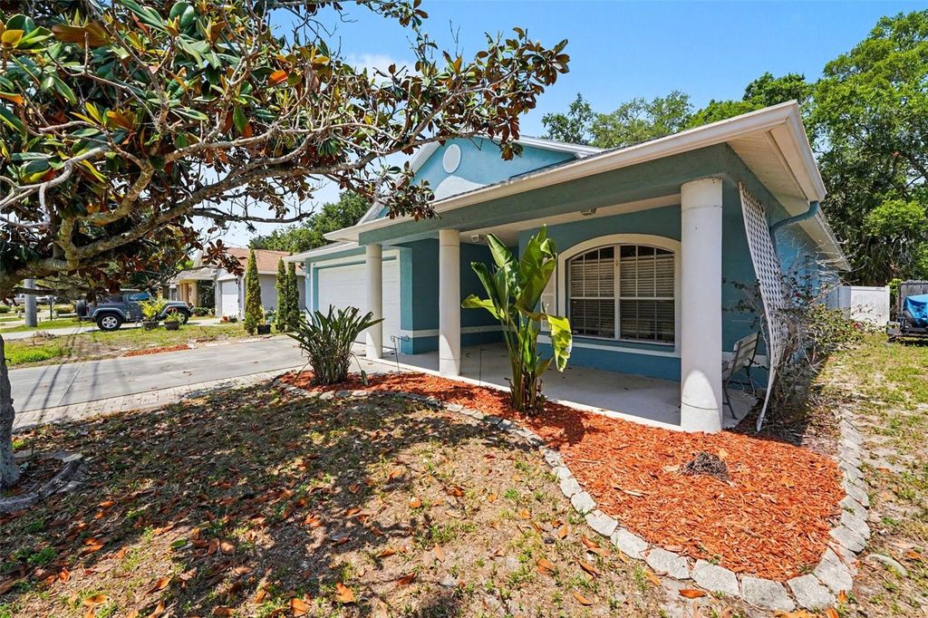 Photo of 447 Dixie Highway, Tarpon Springs, FL 34689 (MLS # O6401559)