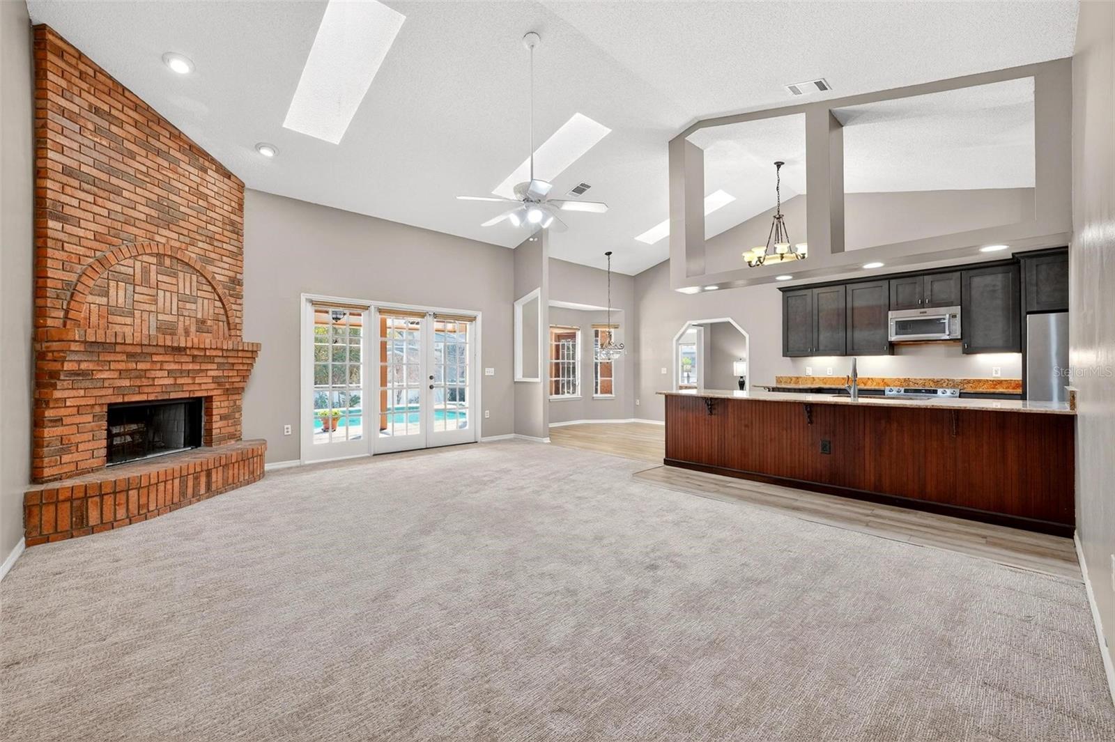 WINDERWOOD - Residential