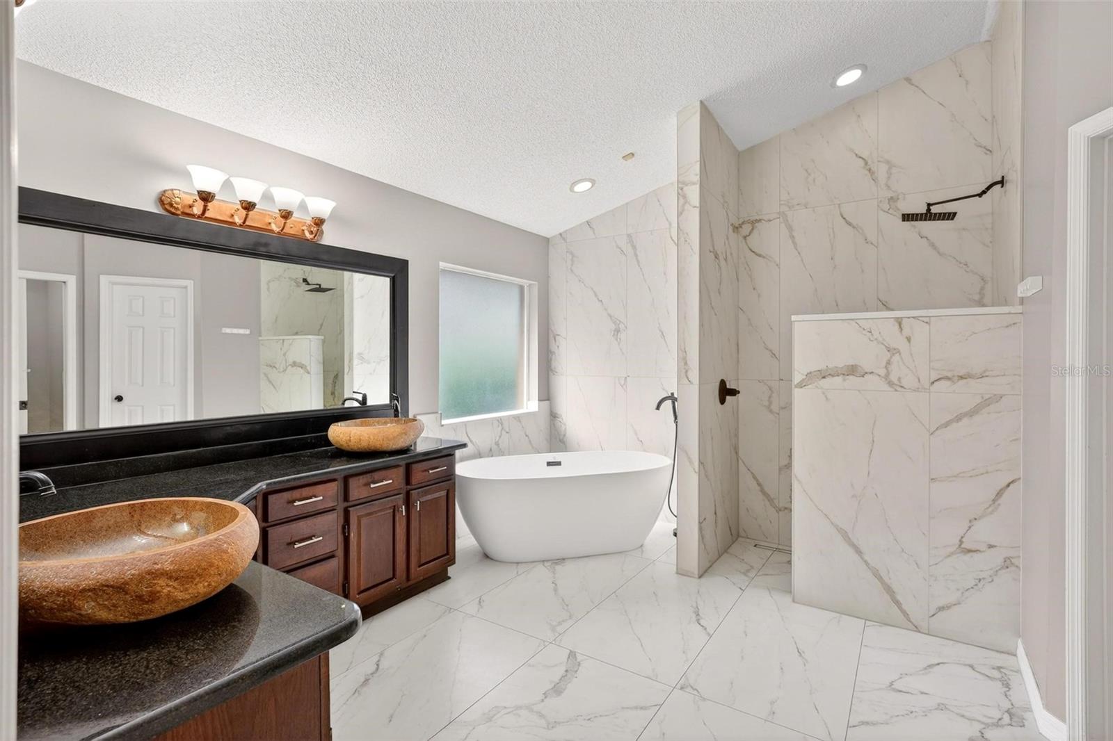 WINDERWOOD - Residential