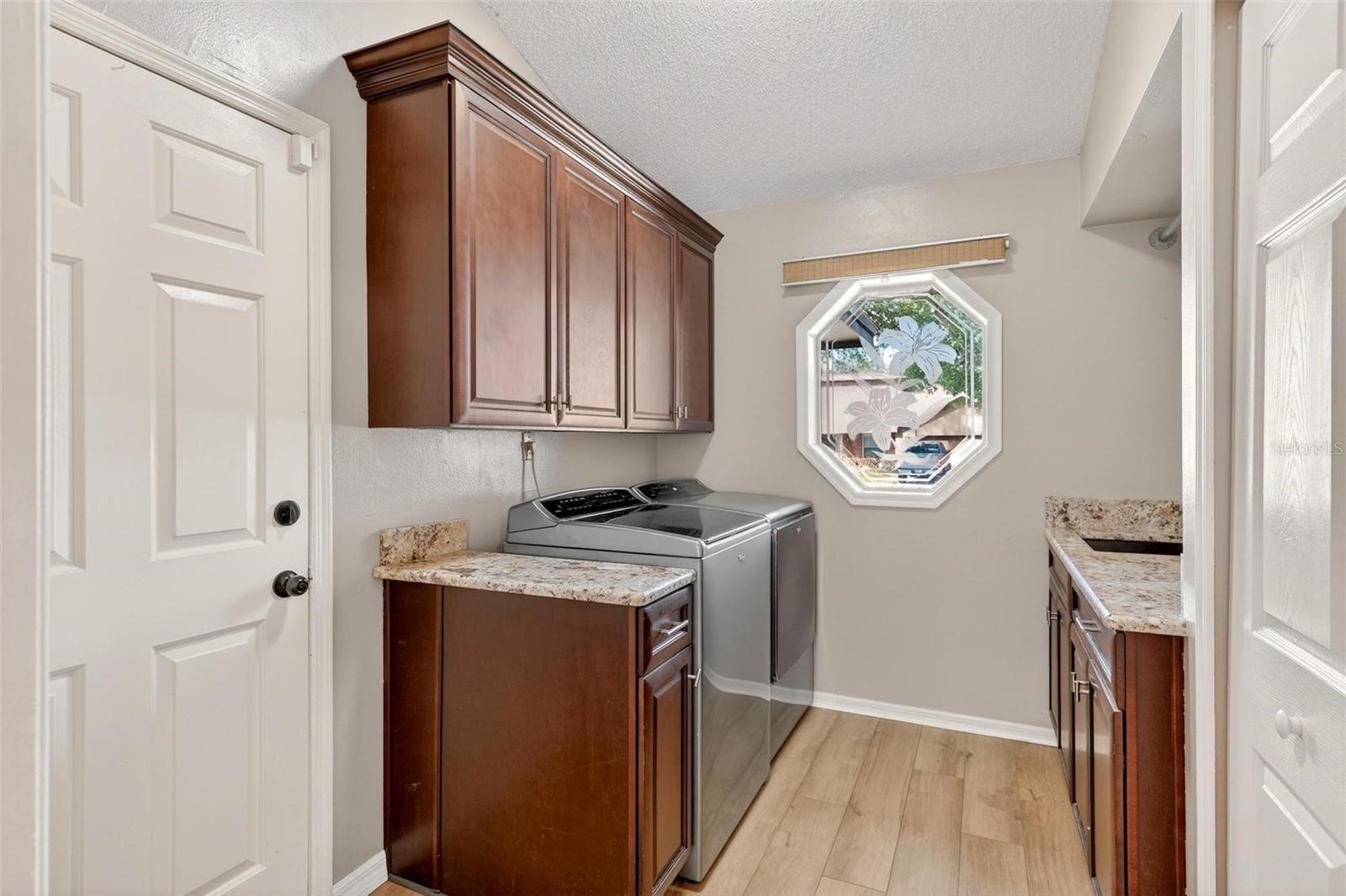 WINDERWOOD - Residential