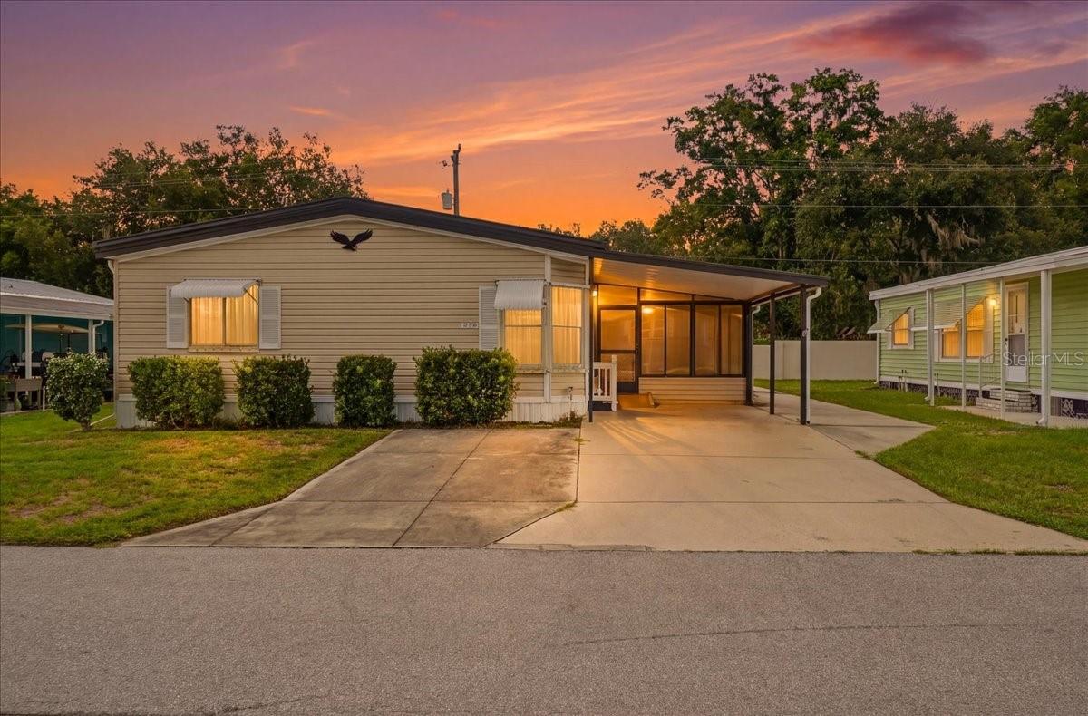 1794 FOX HILL DRIVE