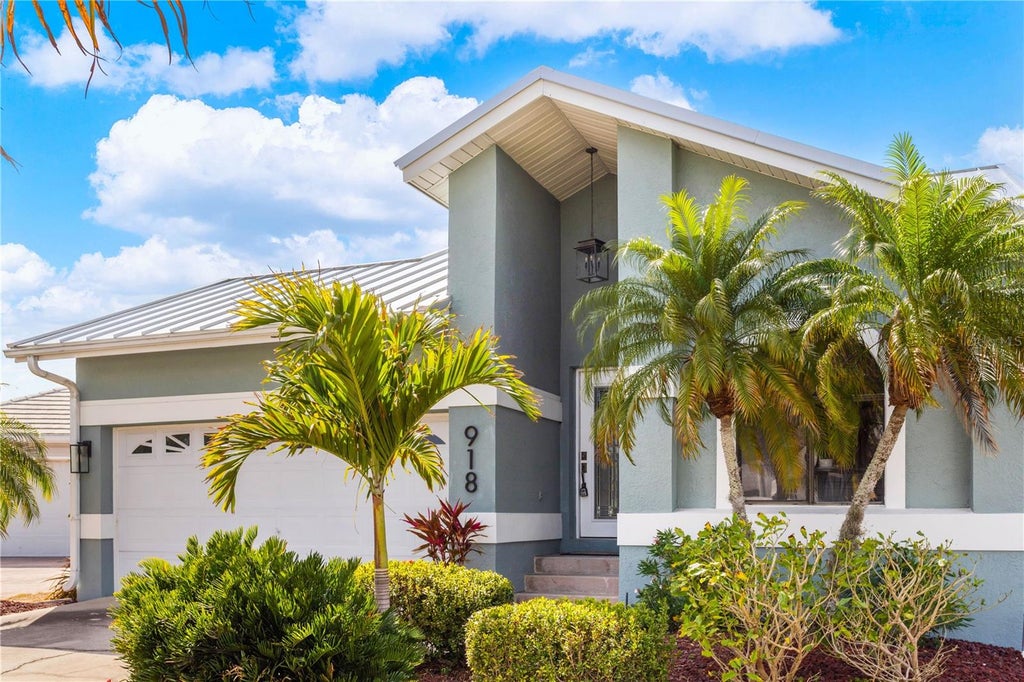 Photo of 918 Shagos Drive, Apollo Beach, FL 33572 (MLS # TB8482193)