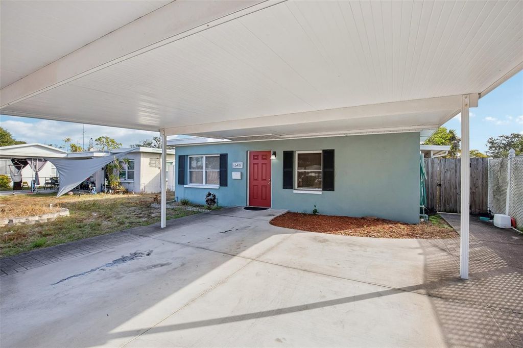 Photo of 640 59th St S, St Petersburg, FL 33707 (MLS # OM717895)