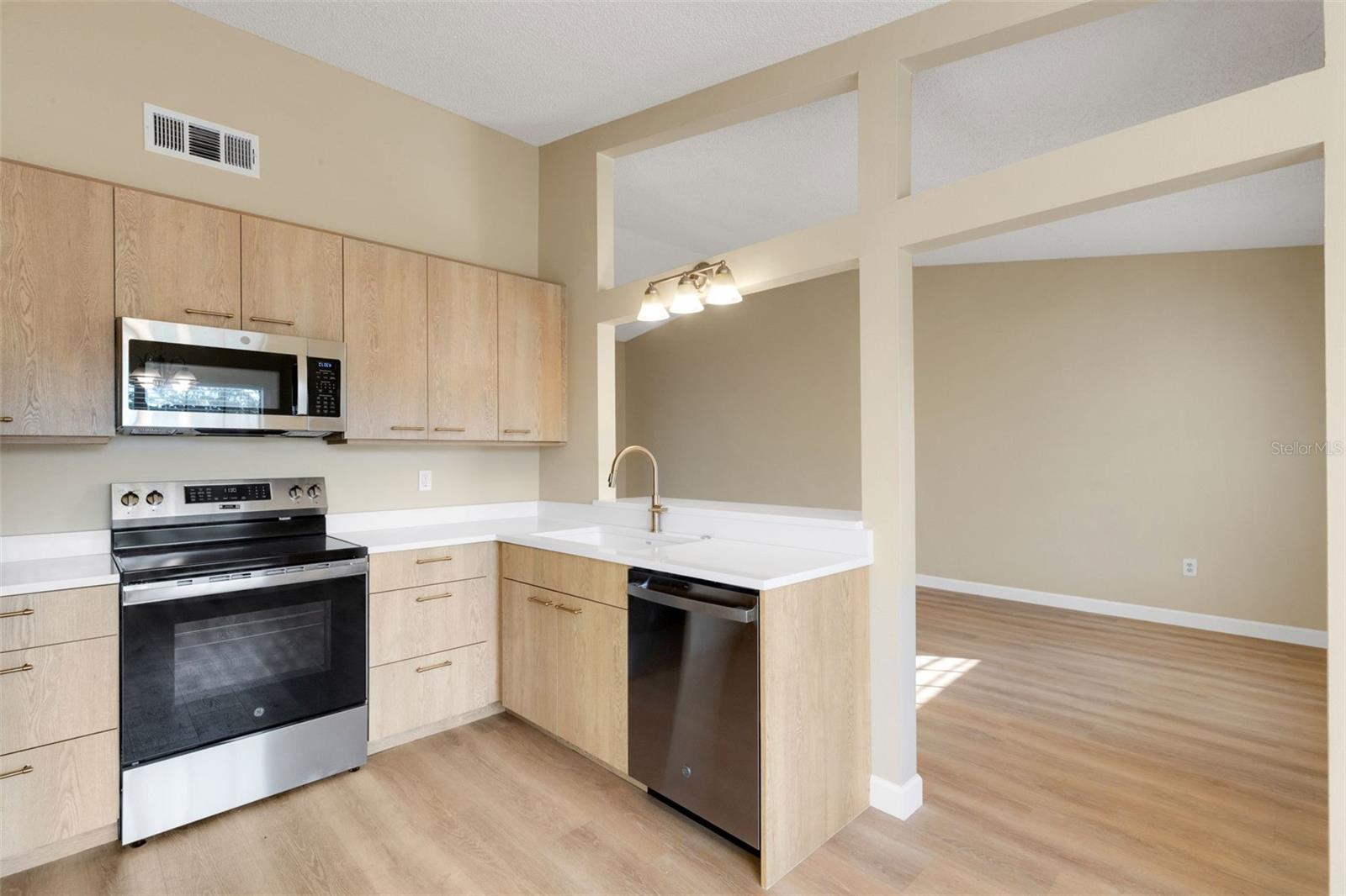 POINSETTIA PARK REV - Residential