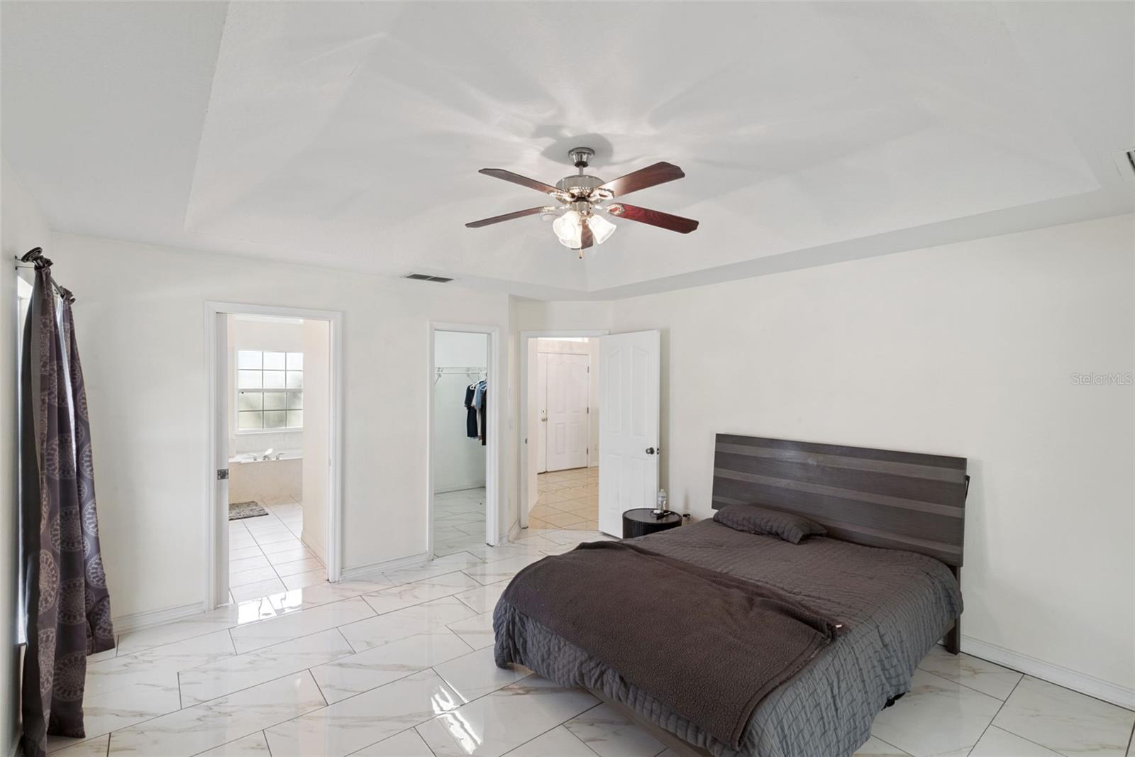 MARION OAKS UN 10 - Residential Lease