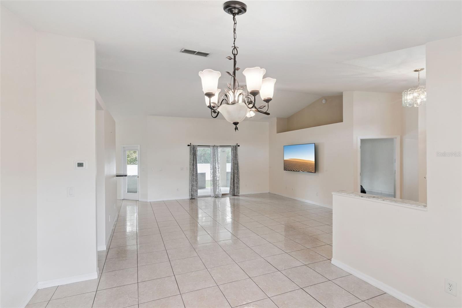 MARION OAKS UN 10 - Residential Lease