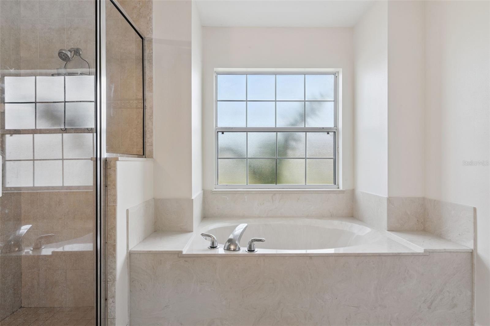 MARION OAKS UN 10 - Residential Lease