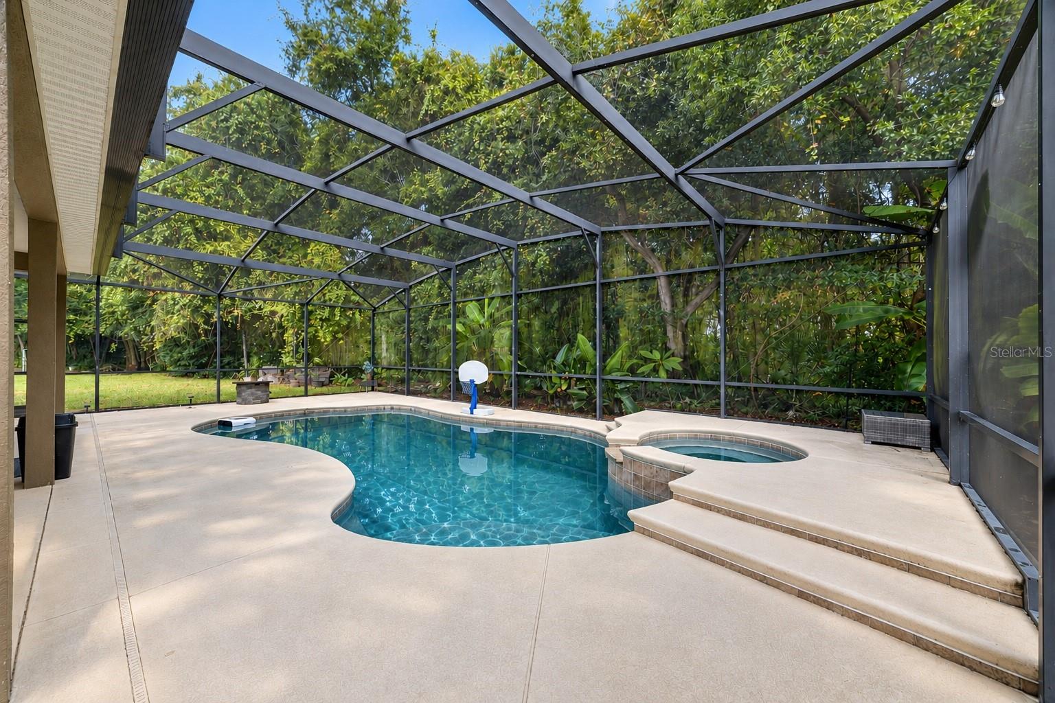 706 FRINGE TREE COURT