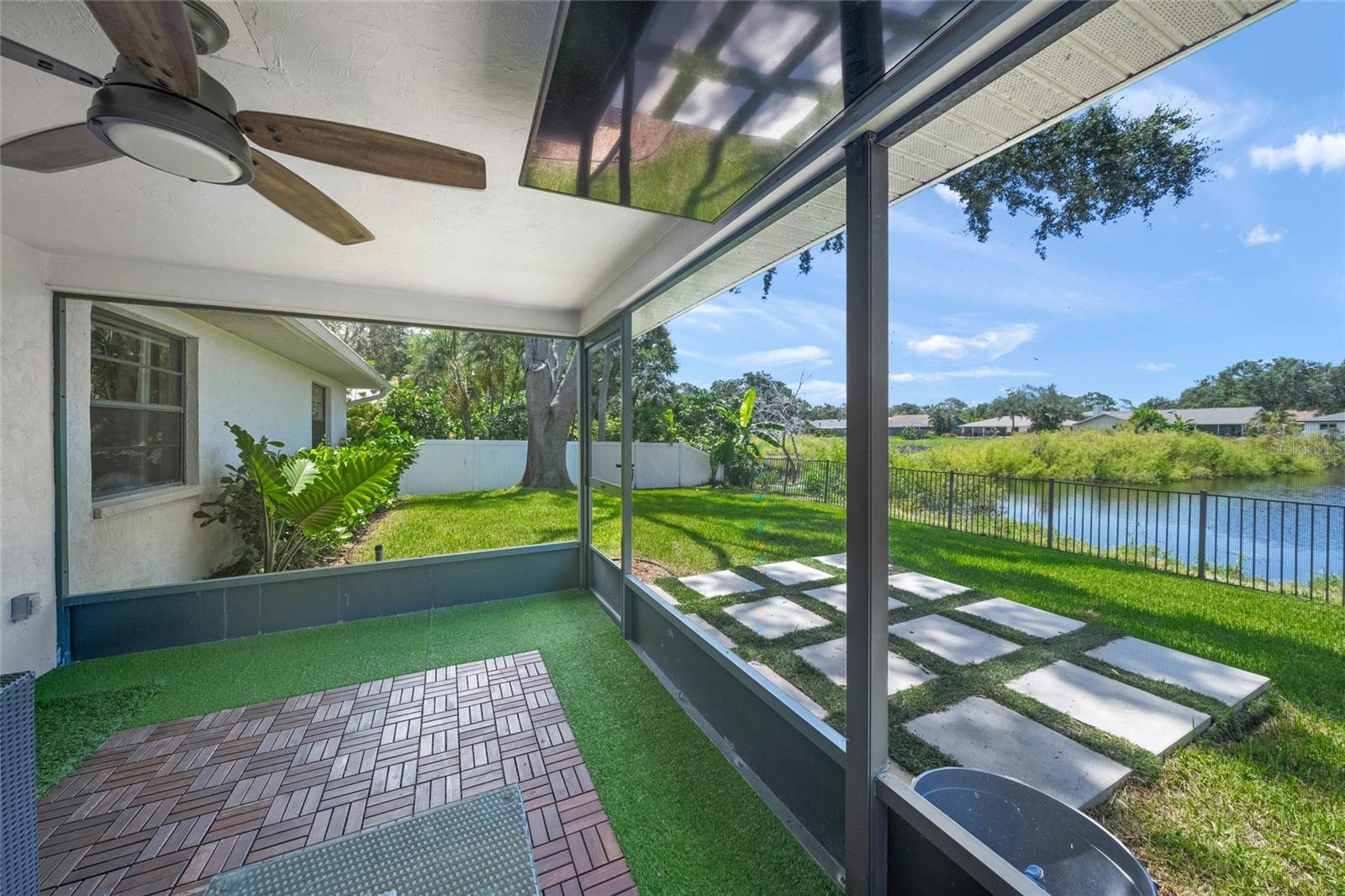 SARASOTA VENICE CO 09 37 18 - Residential
