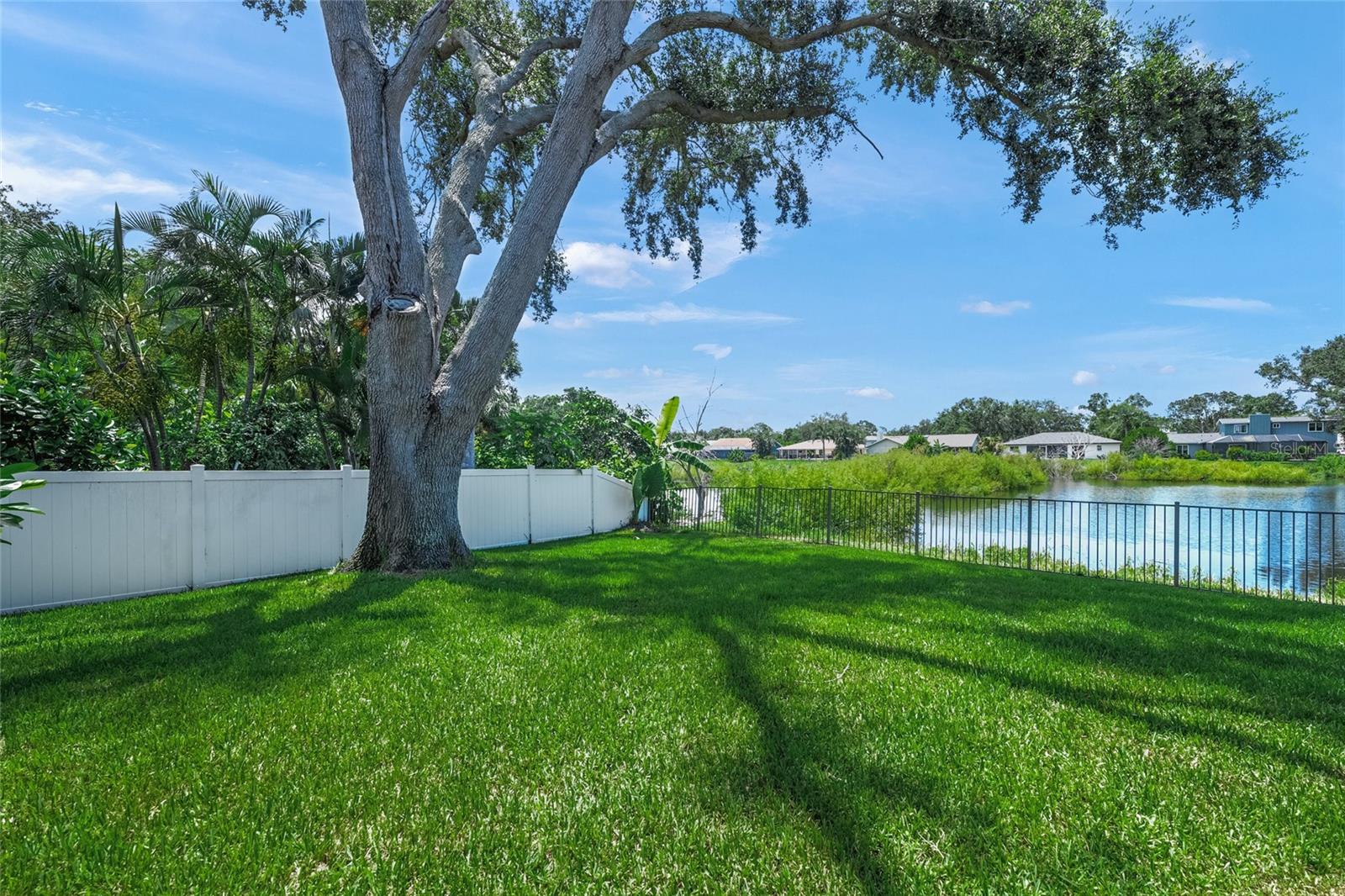 SARASOTA VENICE CO 09 37 18 - Residential