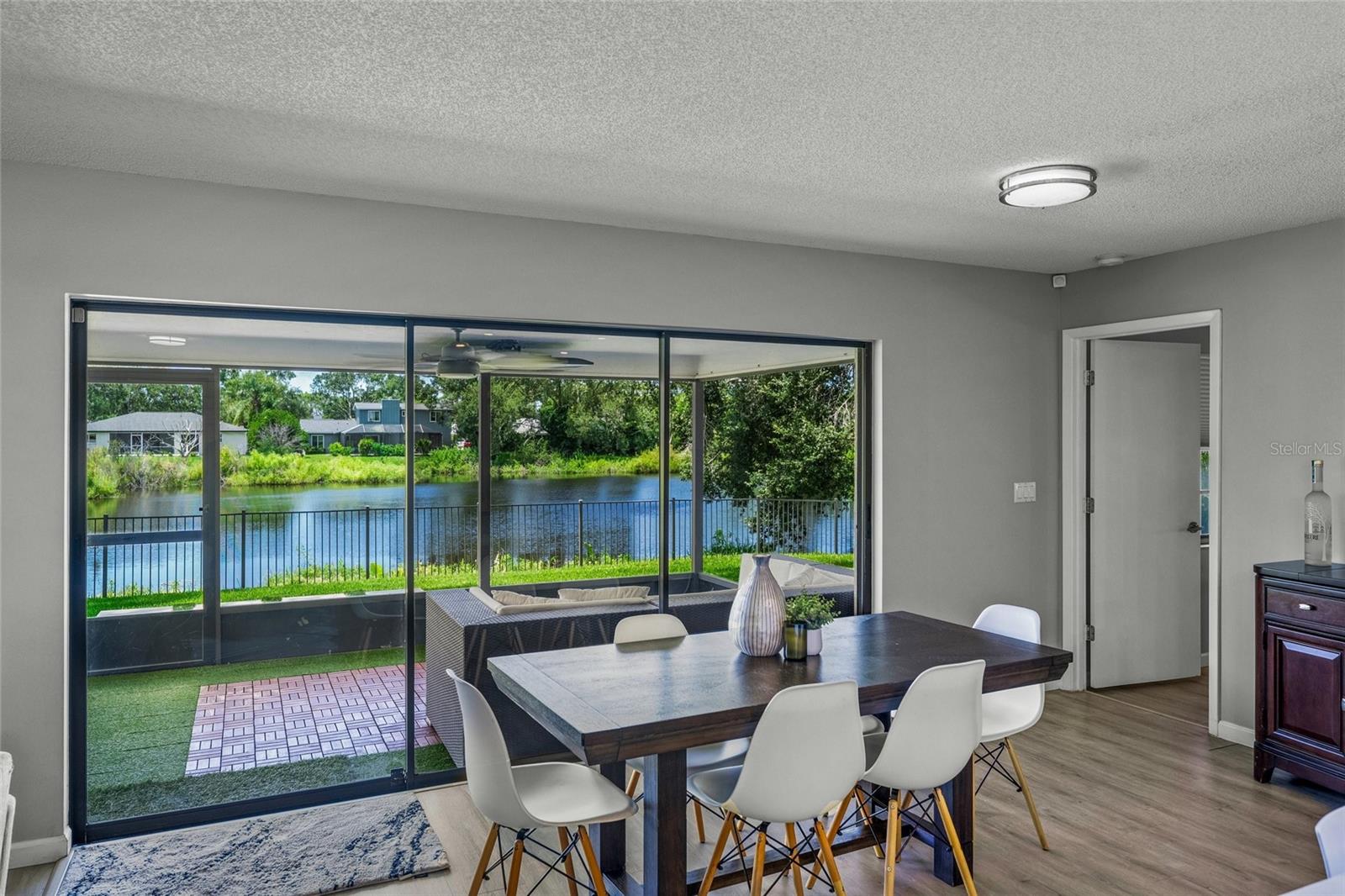 SARASOTA VENICE CO 09 37 18 - Residential