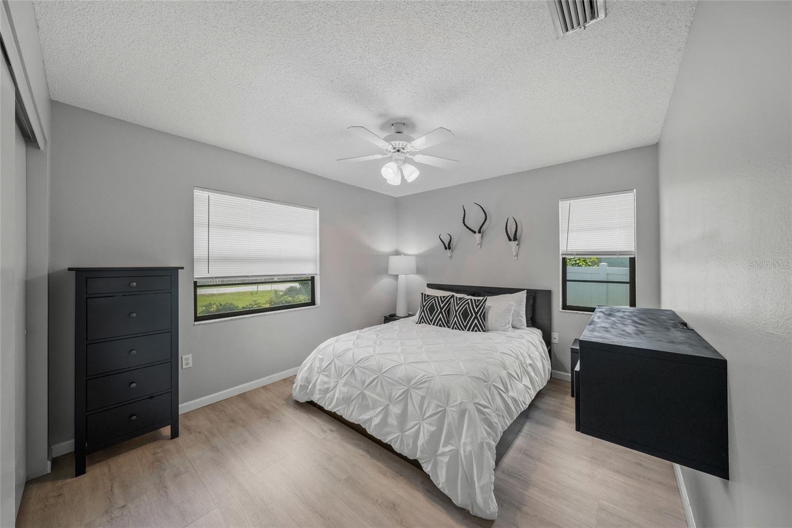 SARASOTA VENICE CO 09 37 18 - Residential