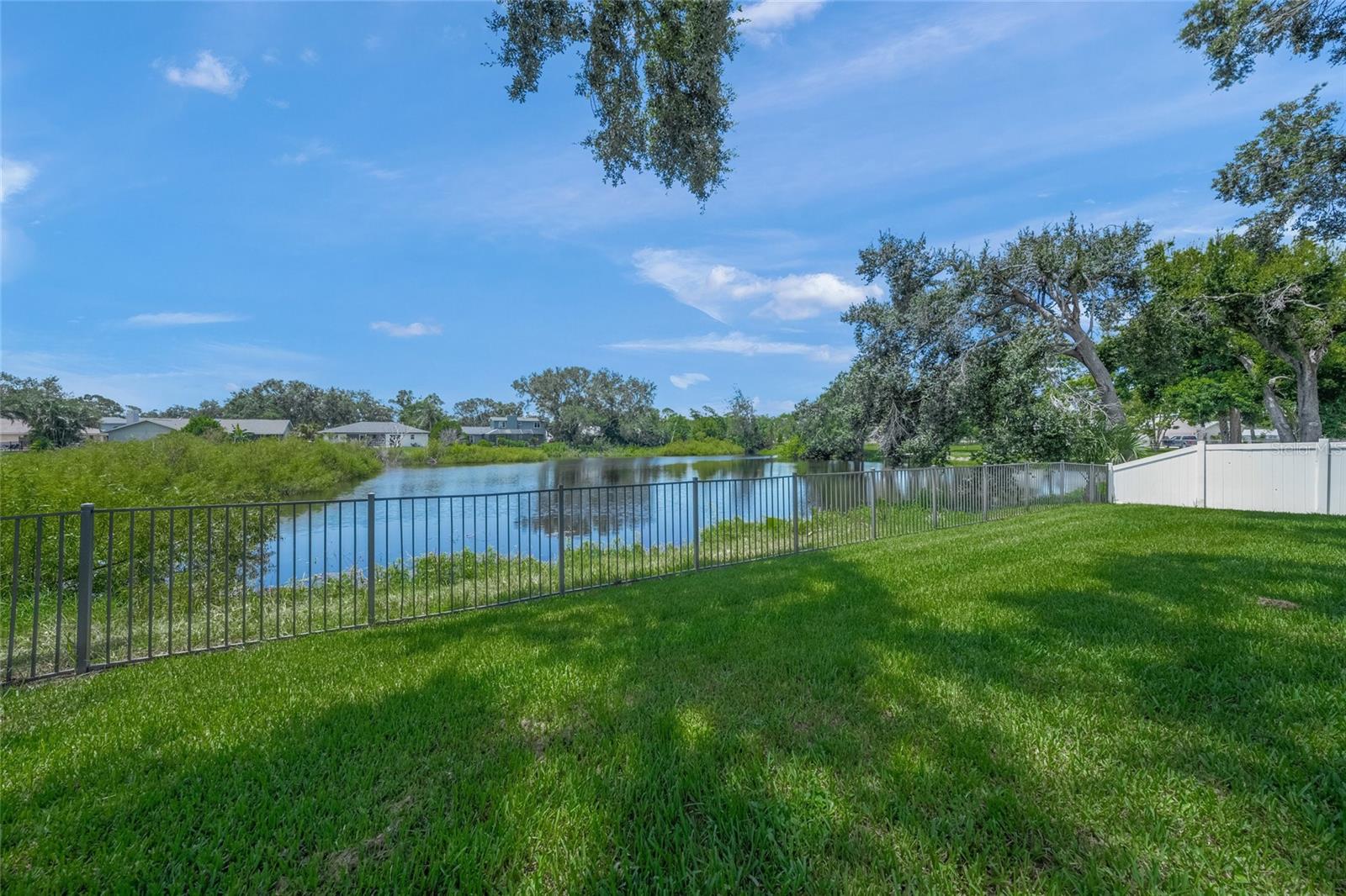 SARASOTA VENICE CO 09 37 18 - Residential
