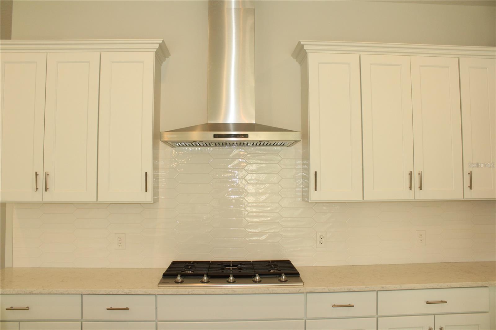 AQUA LAGOON - Residential Lease