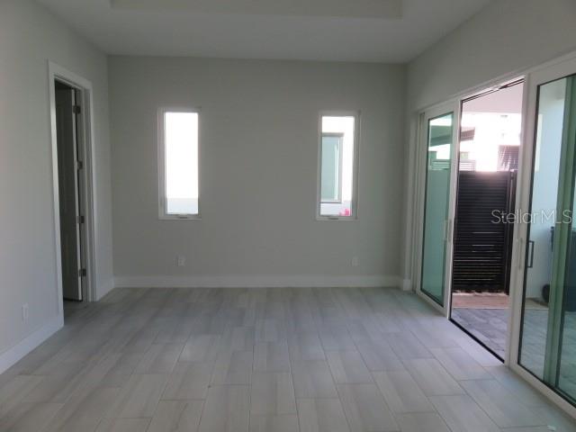 AQUA LAGOON - Residential Lease