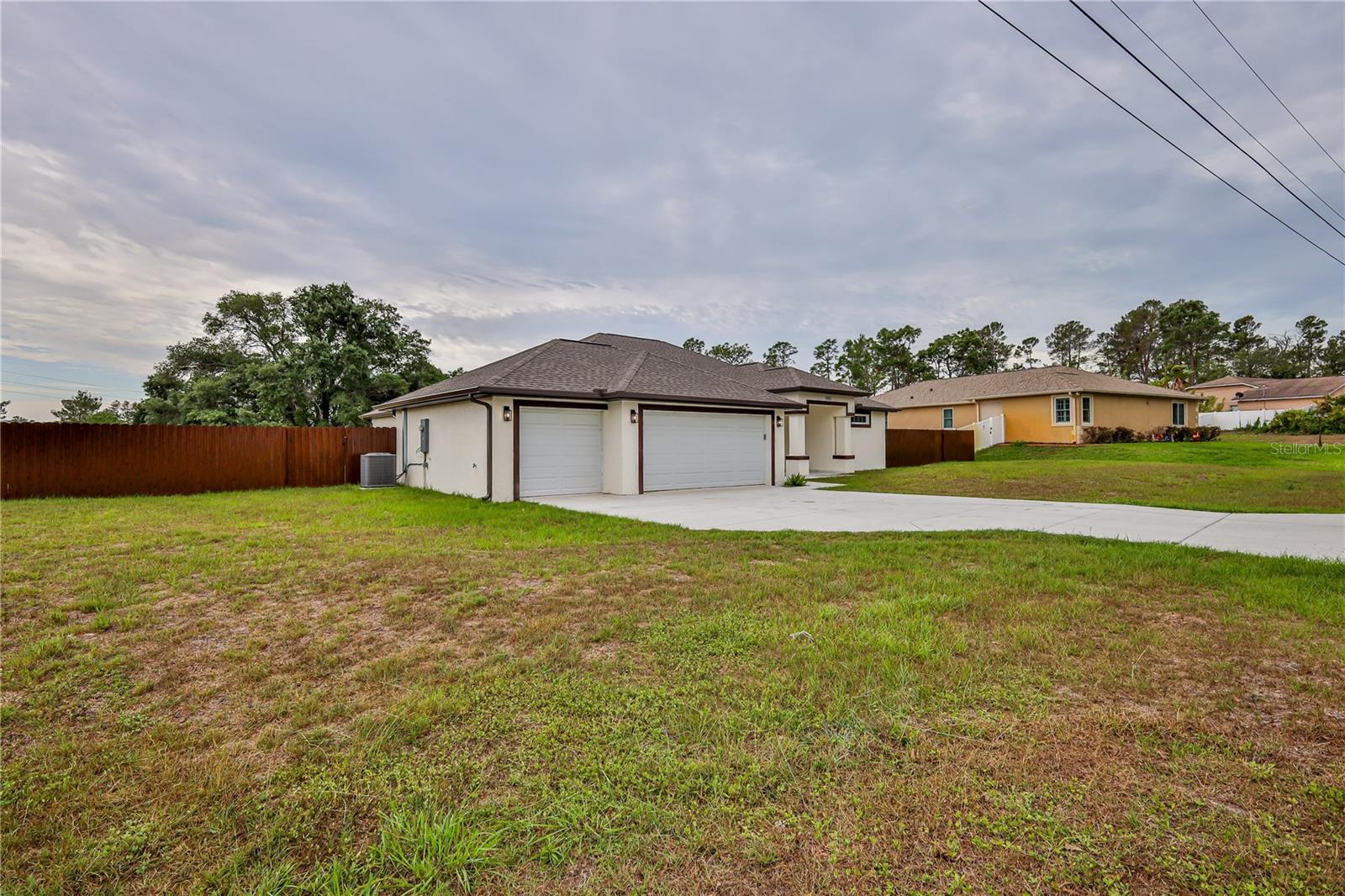 ROYAL HIGHLANDS - Residential