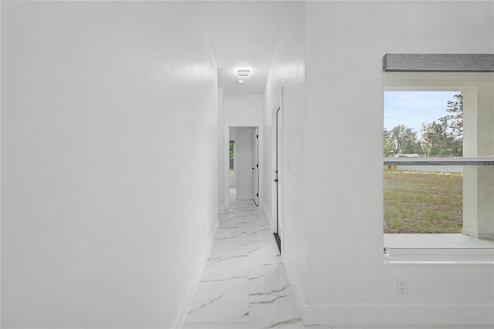 ROYAL HIGHLANDS - Residential
