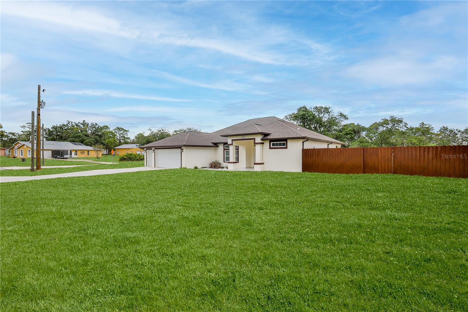 ROYAL HIGHLANDS - Residential