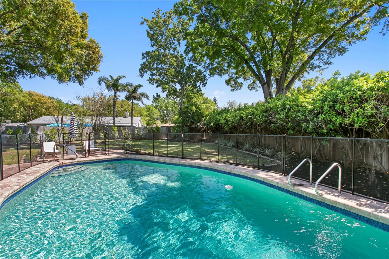 BRENTWOOD SUB - Residential