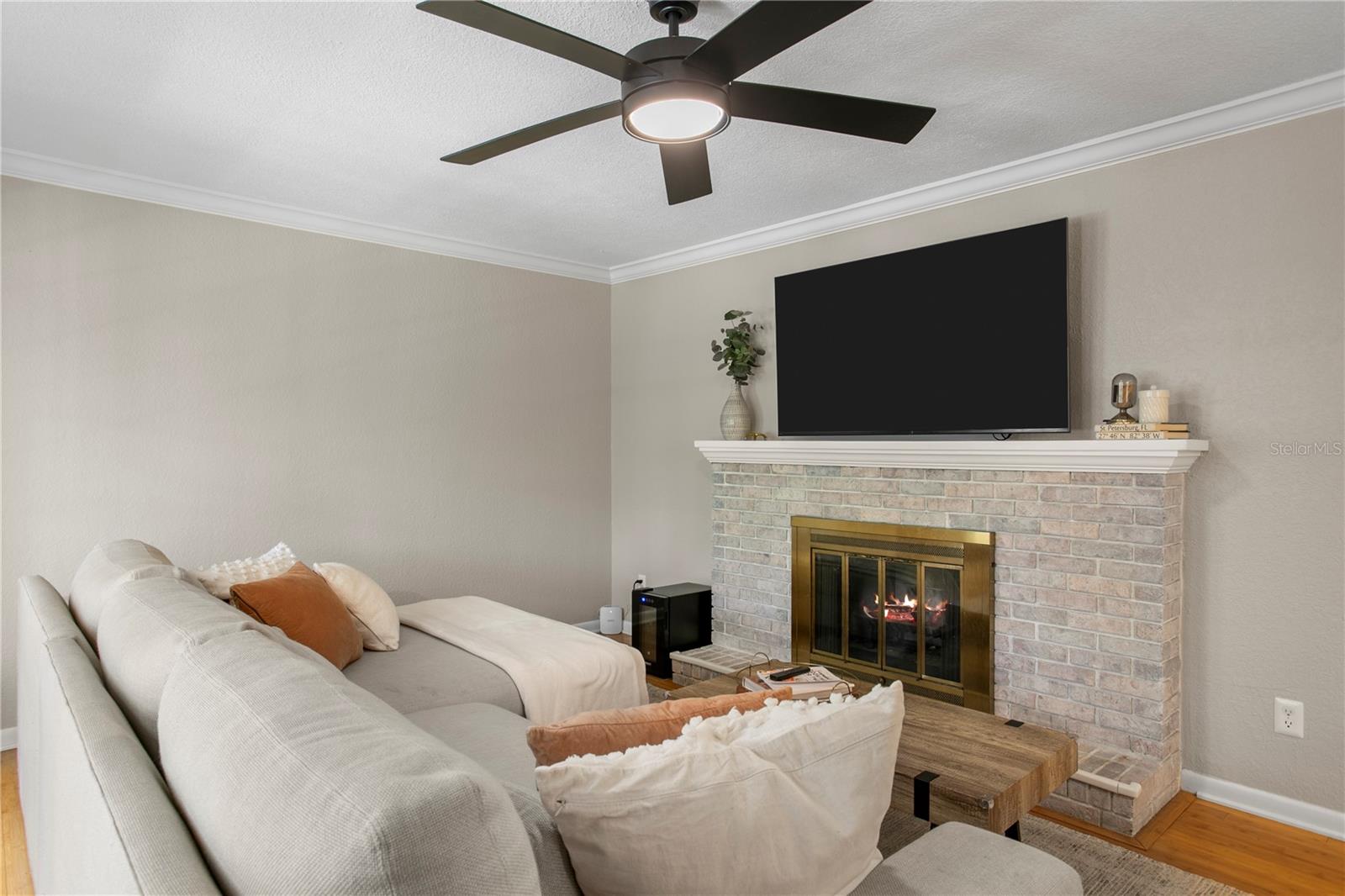 BRENTWOOD SUB - Residential