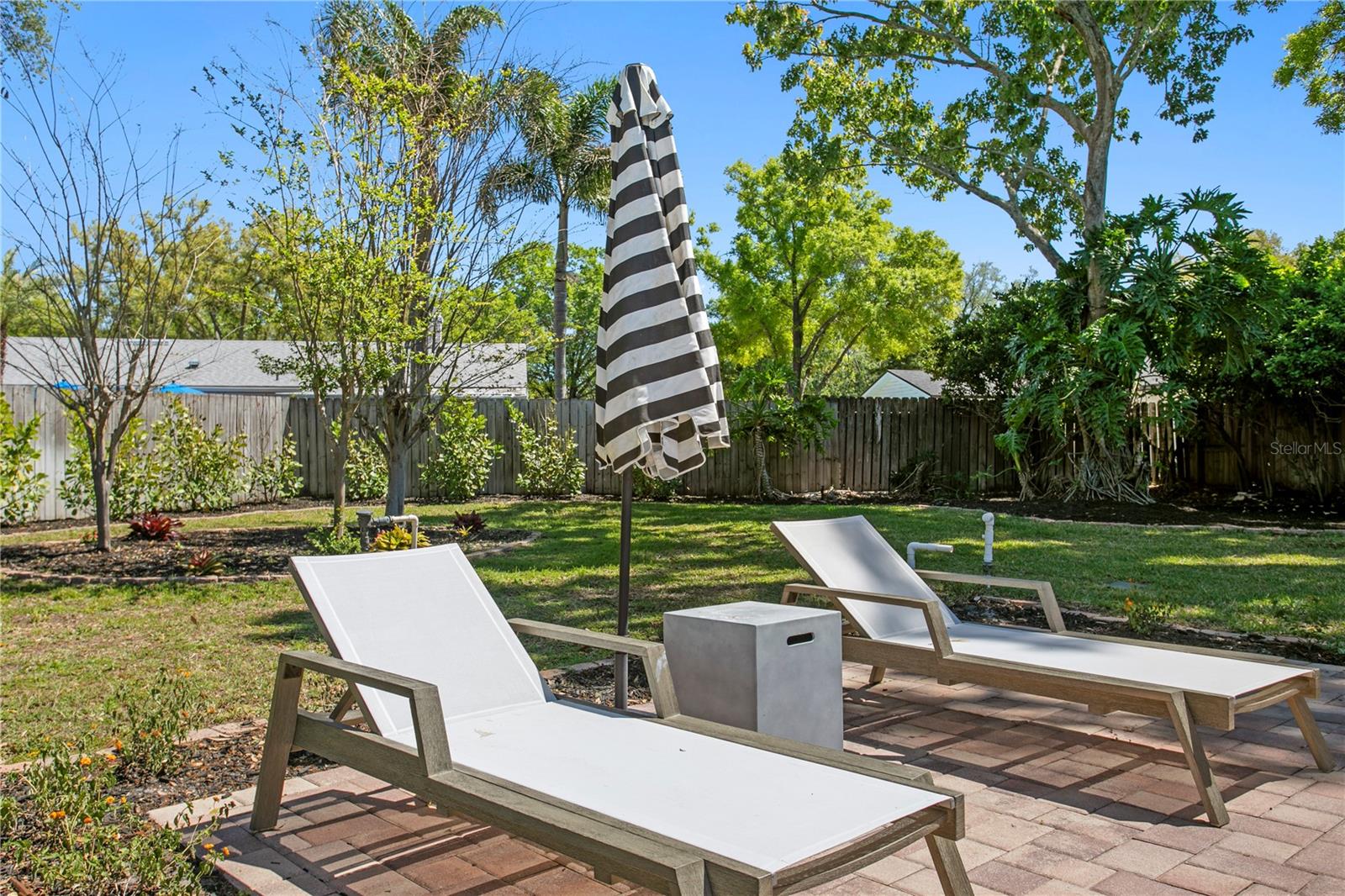 BRENTWOOD SUB - Residential