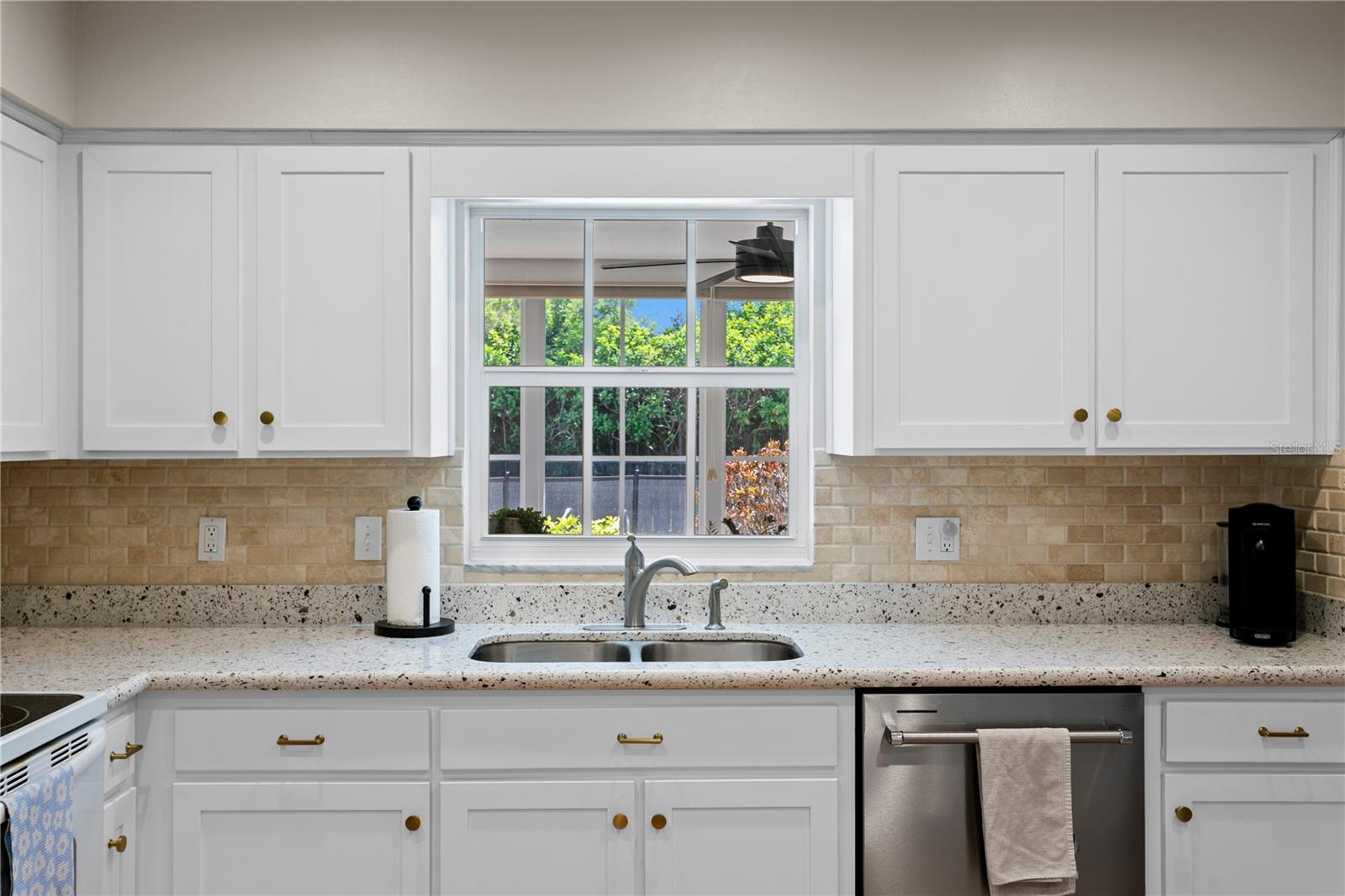 BRENTWOOD SUB - Residential